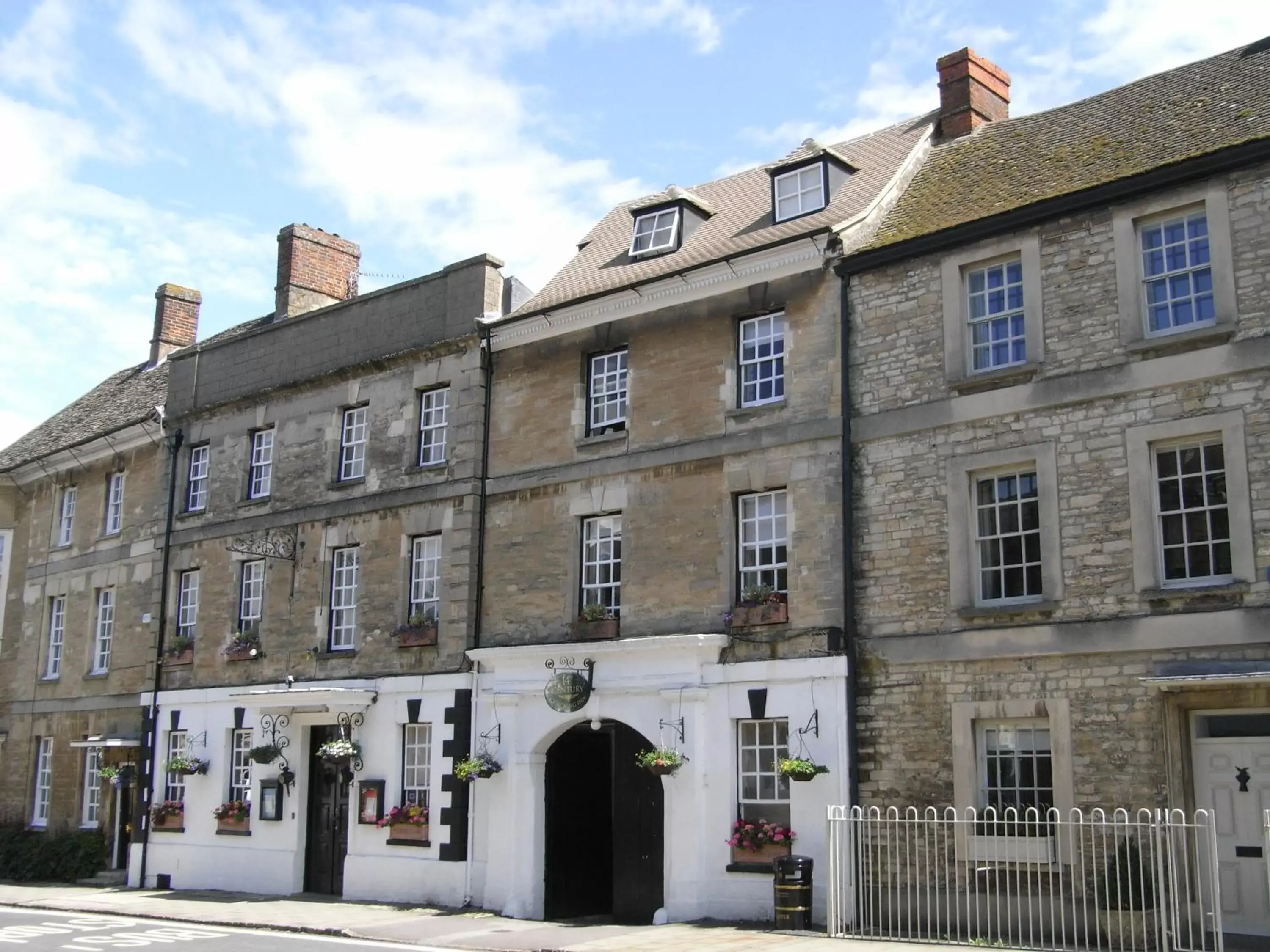 Facade/entrance, Property Building in Marlborough Arms