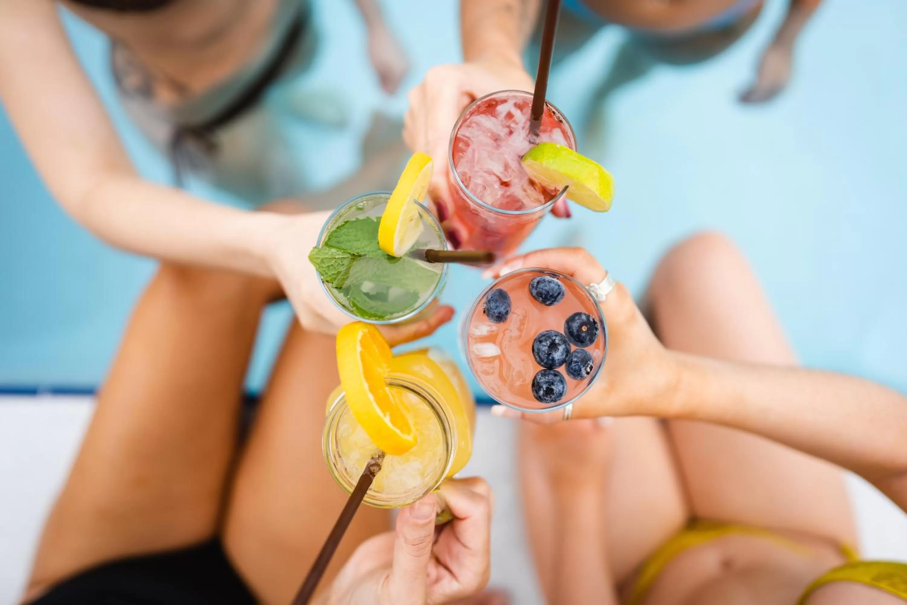 Restaurant/places to eat in Postcard Inn On The Beach