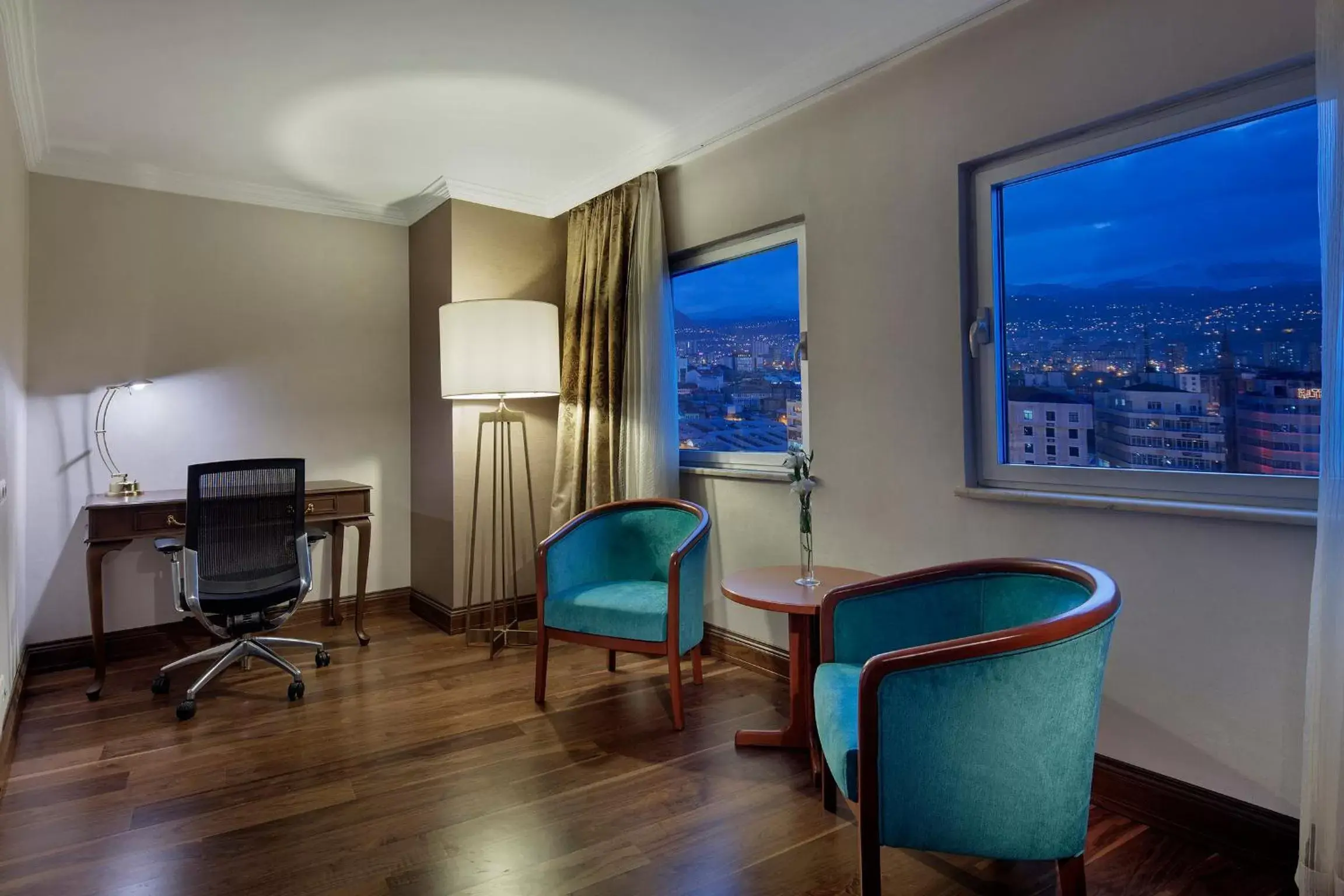 Living room in Wyndham Grand Kayseri