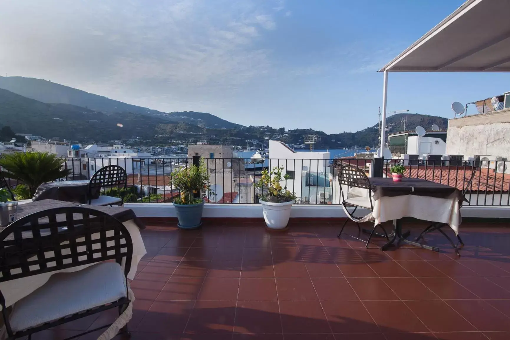 Property building, Mountain View in Lo Nardo Accommodation