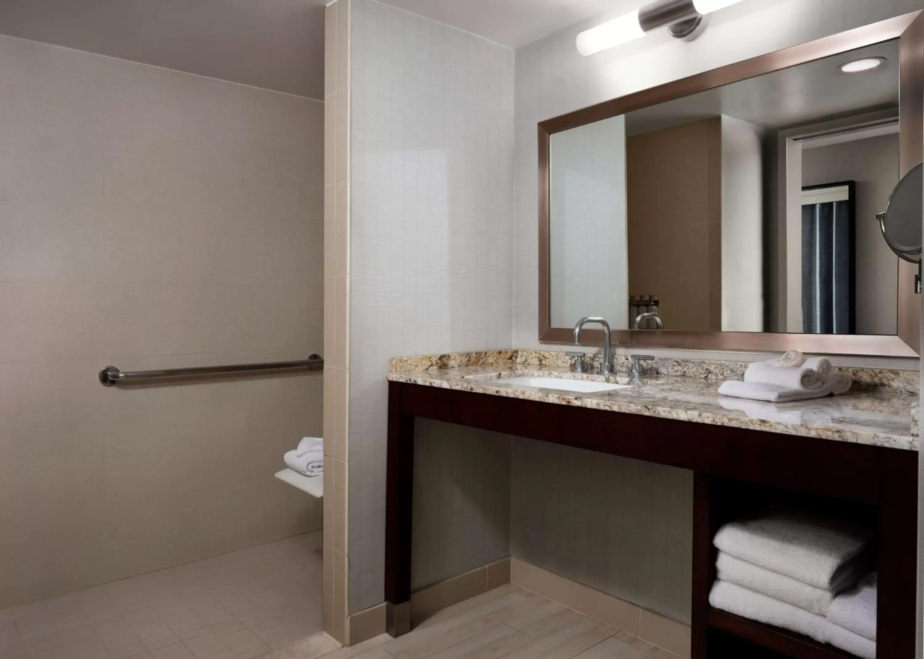 Bathroom in Sonesta Redondo Beach and Marina