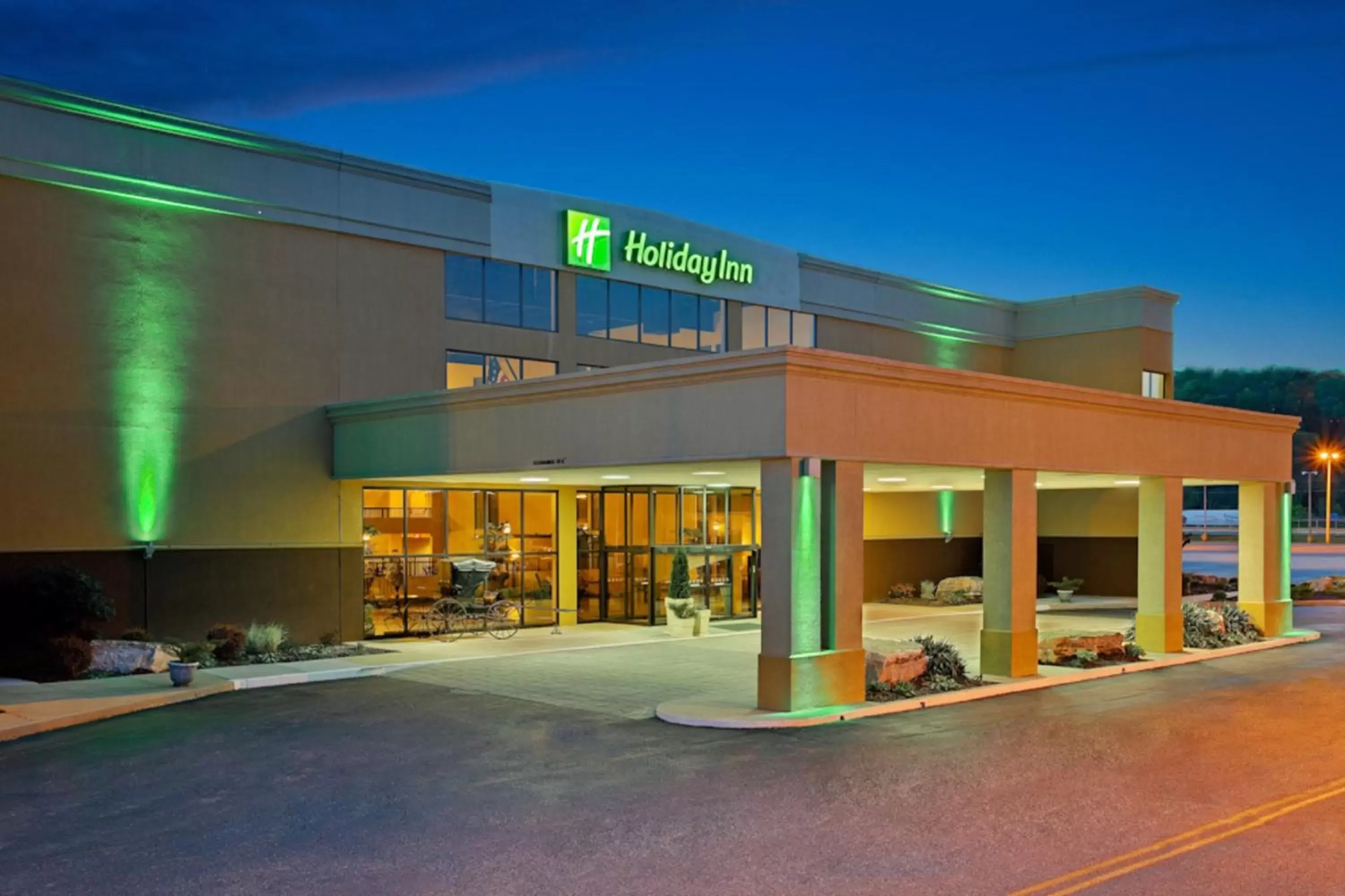 Property Building in Holiday Inn Morgantown - Reading Area, an IHG Hotel