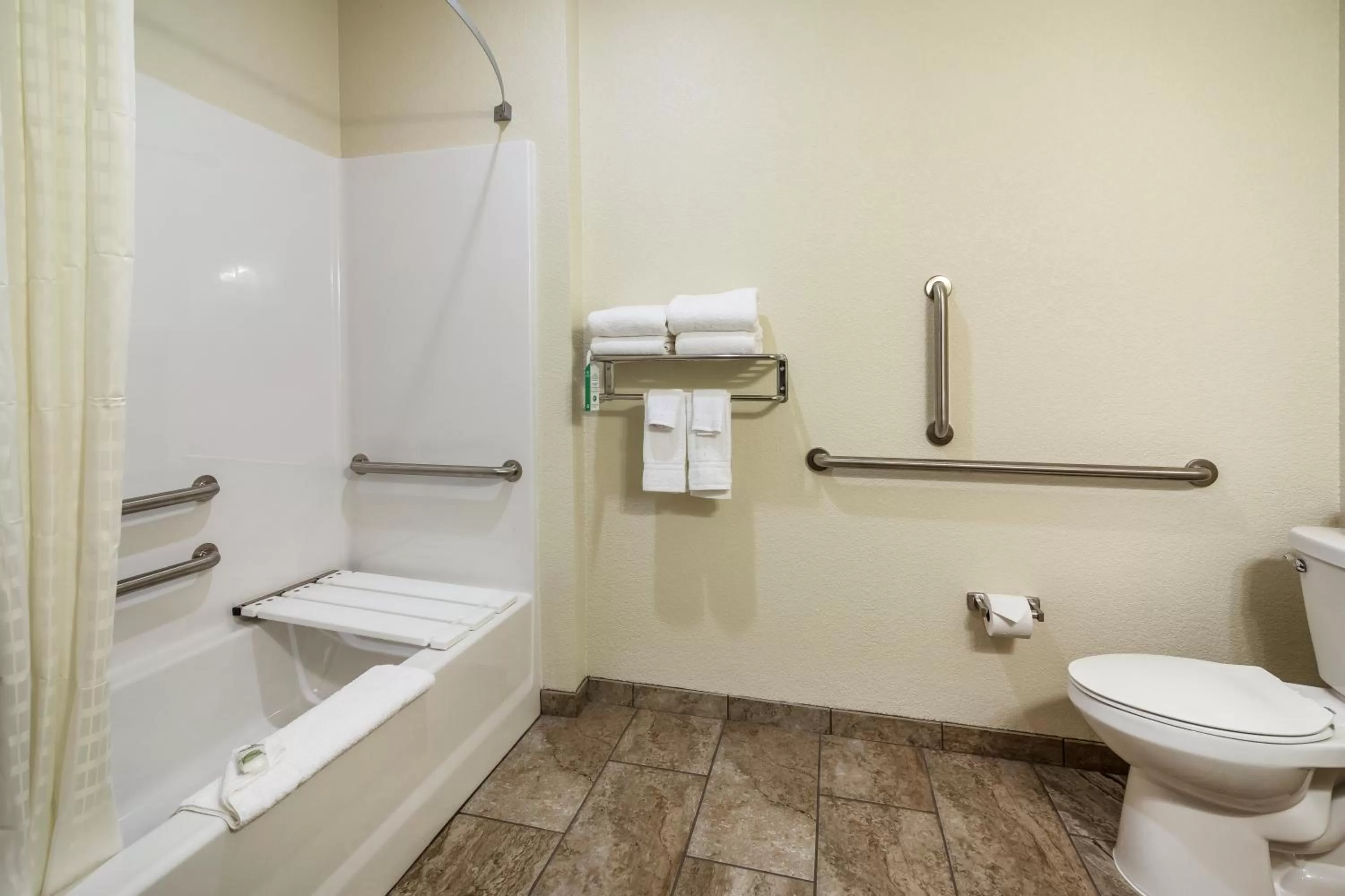 Shower in Cobblestone Inn & Suites - Soda Springs
