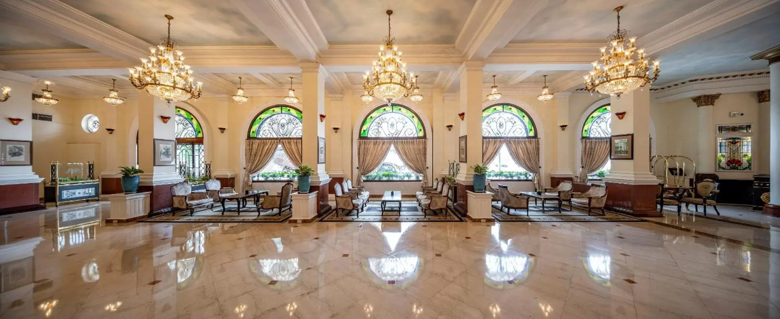 Lobby or reception, Restaurant/Places to Eat in Hotel Majestic Saigon