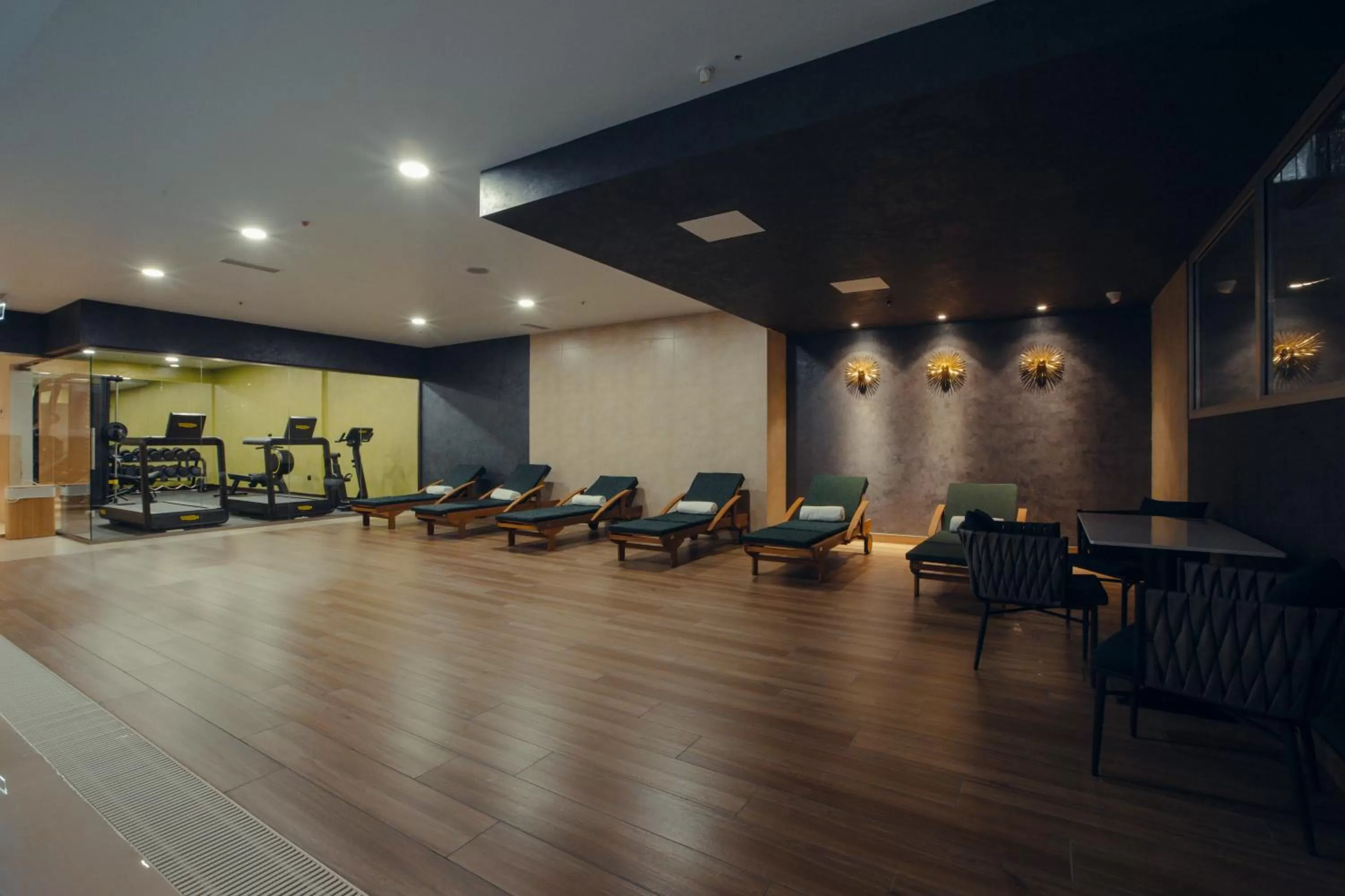 Fitness centre/facilities in Marjan Plaza Hotel