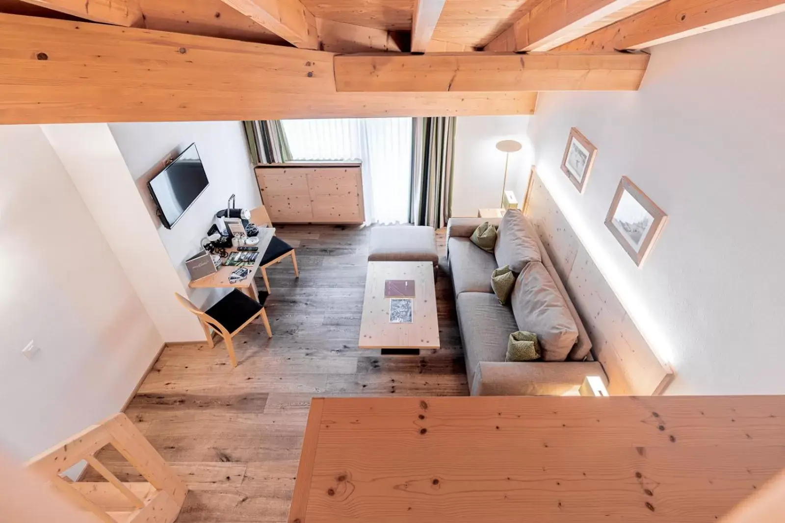 Living room, Seating Area in Hotel Sarain Active Mountain Resort