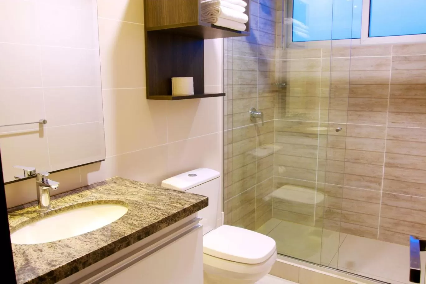 Bathroom in Urban Suites Apart Hotel