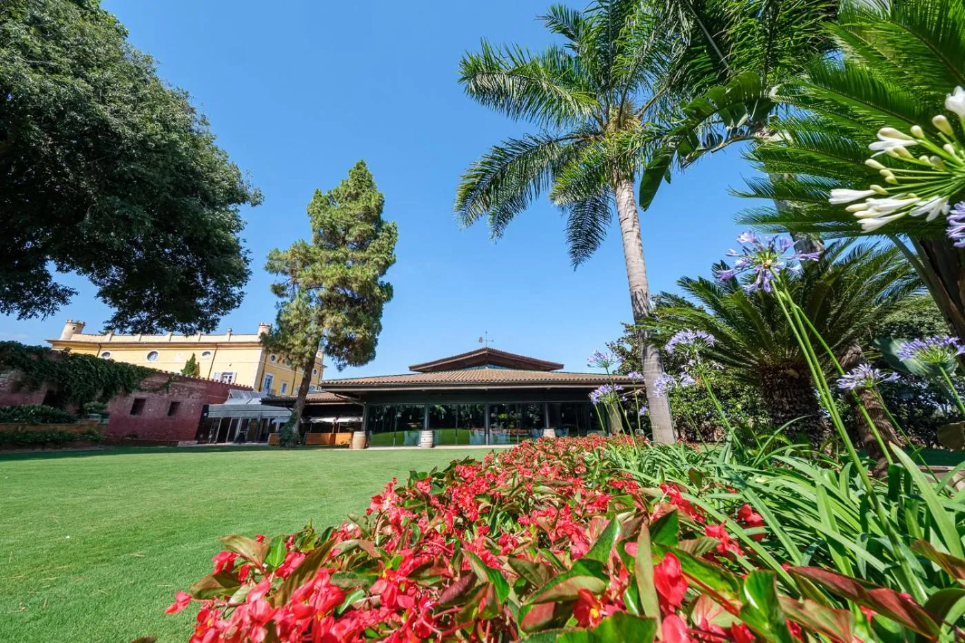 Property building in Hotel Mas La Boella