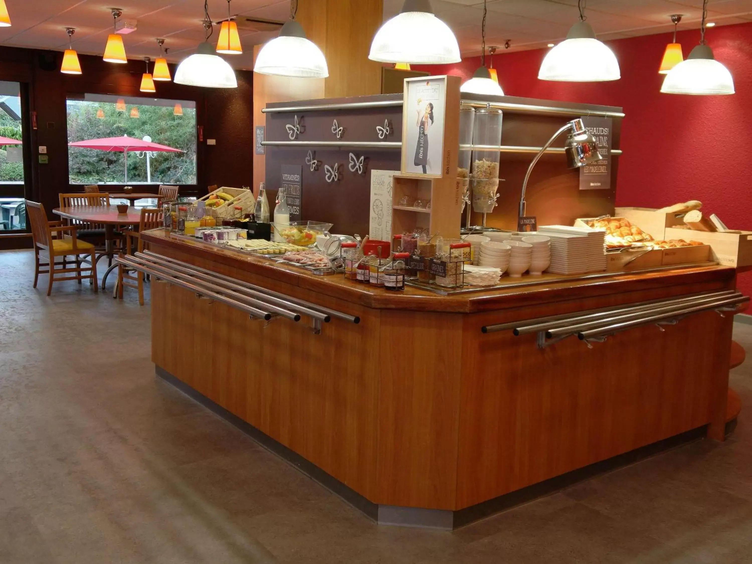 Restaurant/places to eat in ibis Grenoble Centre Bastille