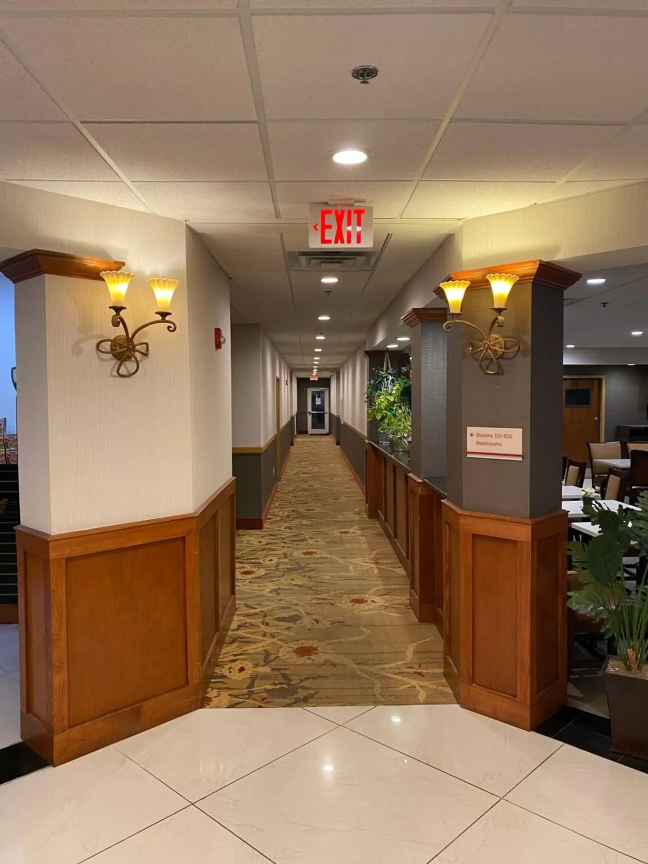 Lobby/Reception in Hawthorn Suites by Wyndham - Kingsland, I-95 & Kings Bay Naval Base Area