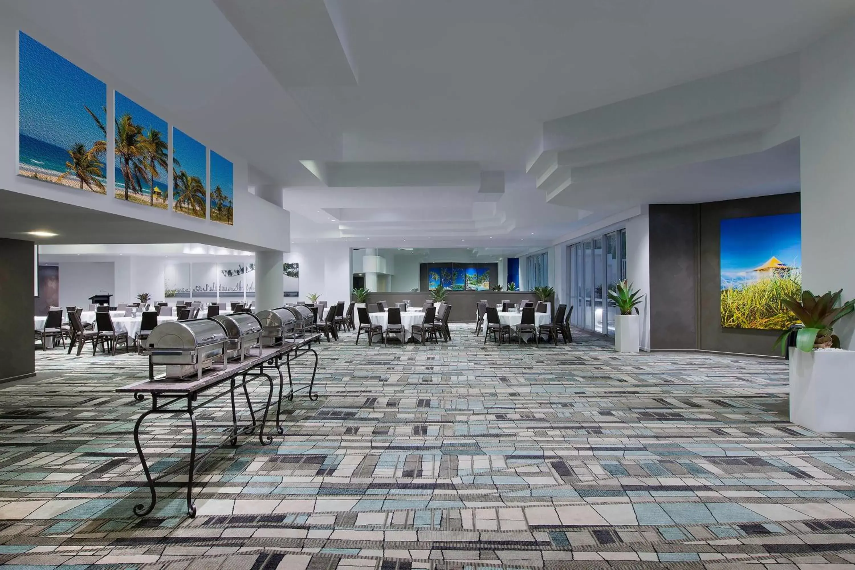 Meeting/conference room, Restaurant/Places to Eat in Sheraton Grand Mirage Resort Gold Coast