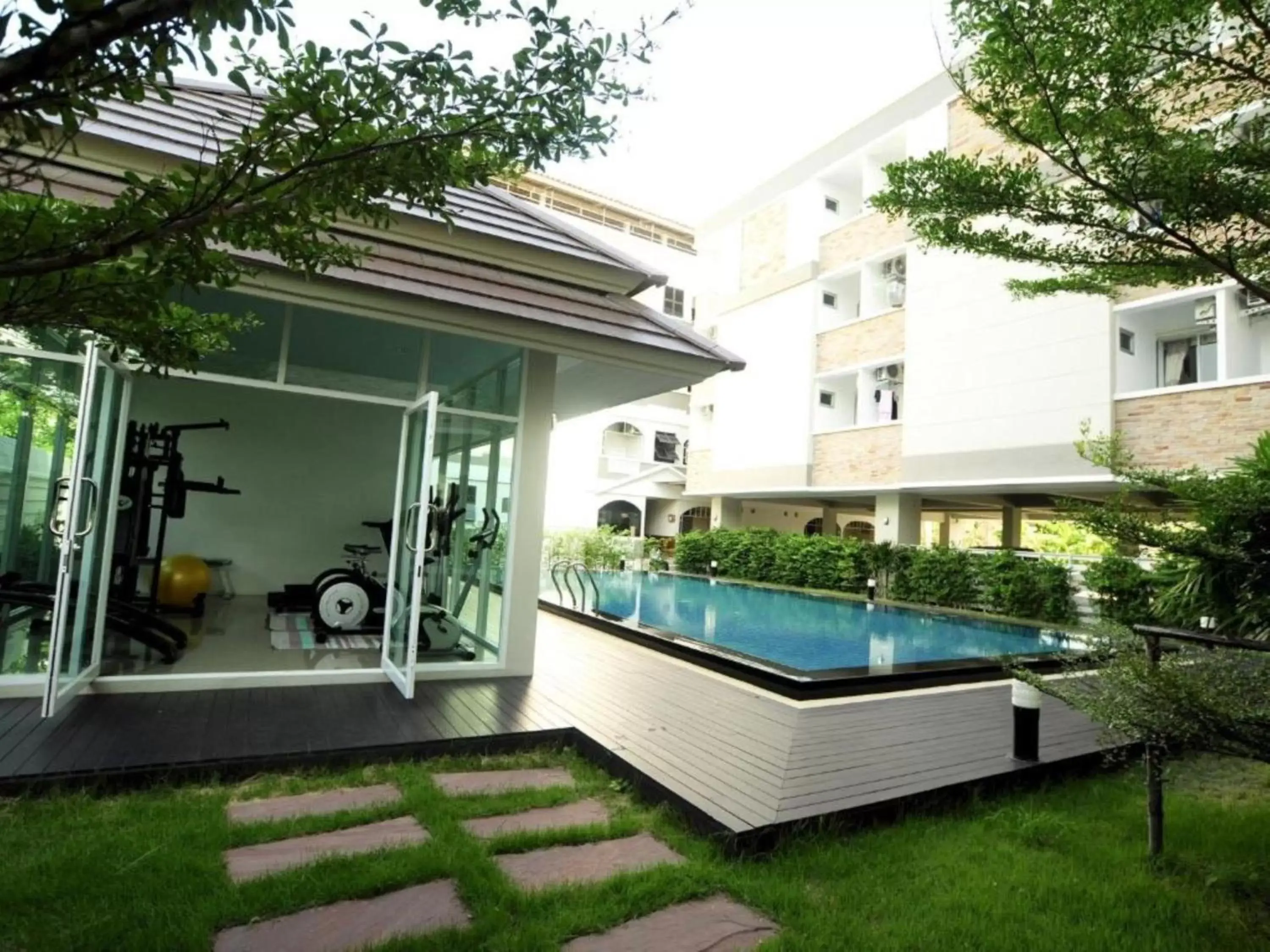 Garden, Swimming Pool in P Park Residence Suvarnabhumi