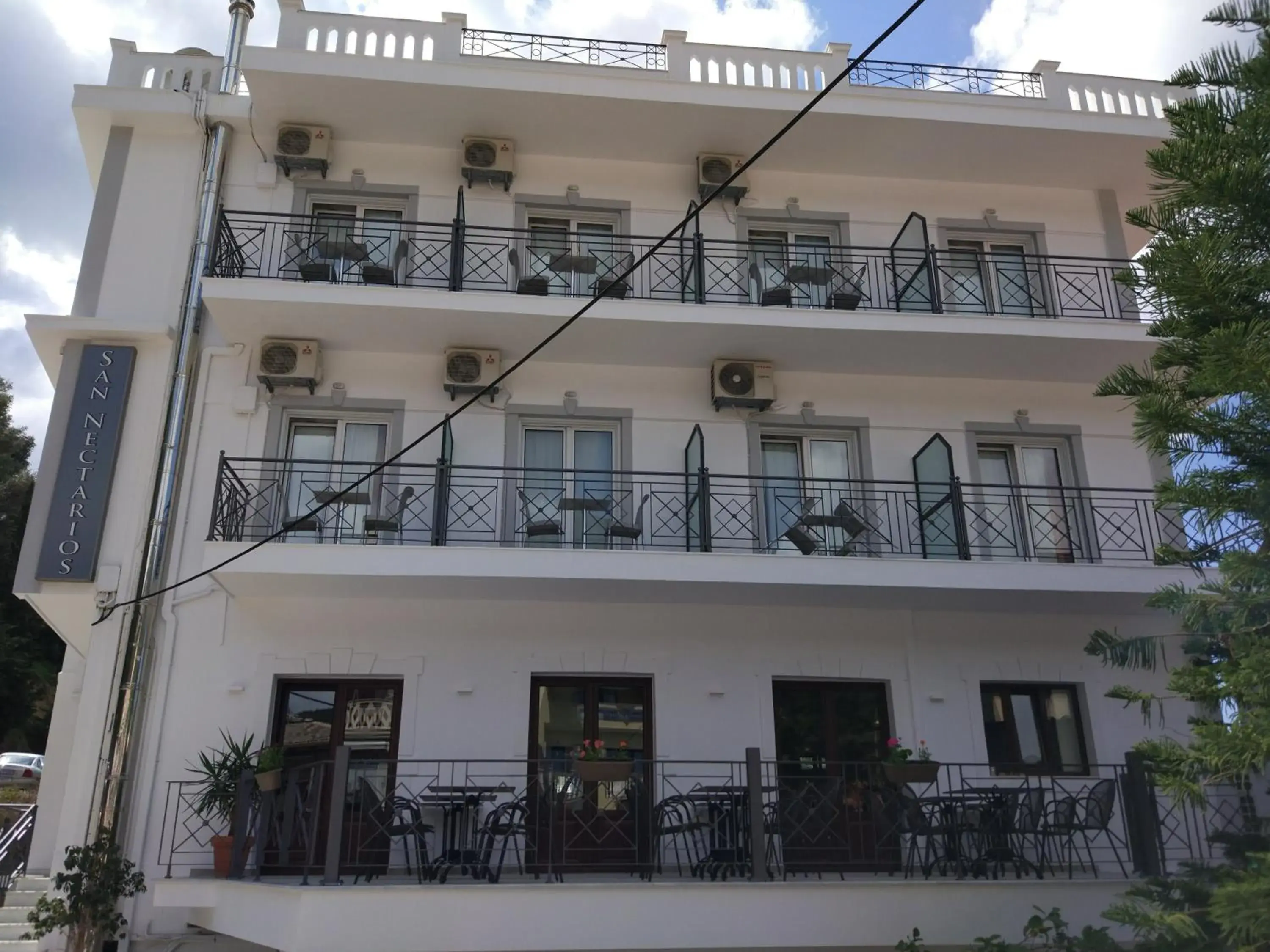 Facade/entrance, Property Building in San Nectarios