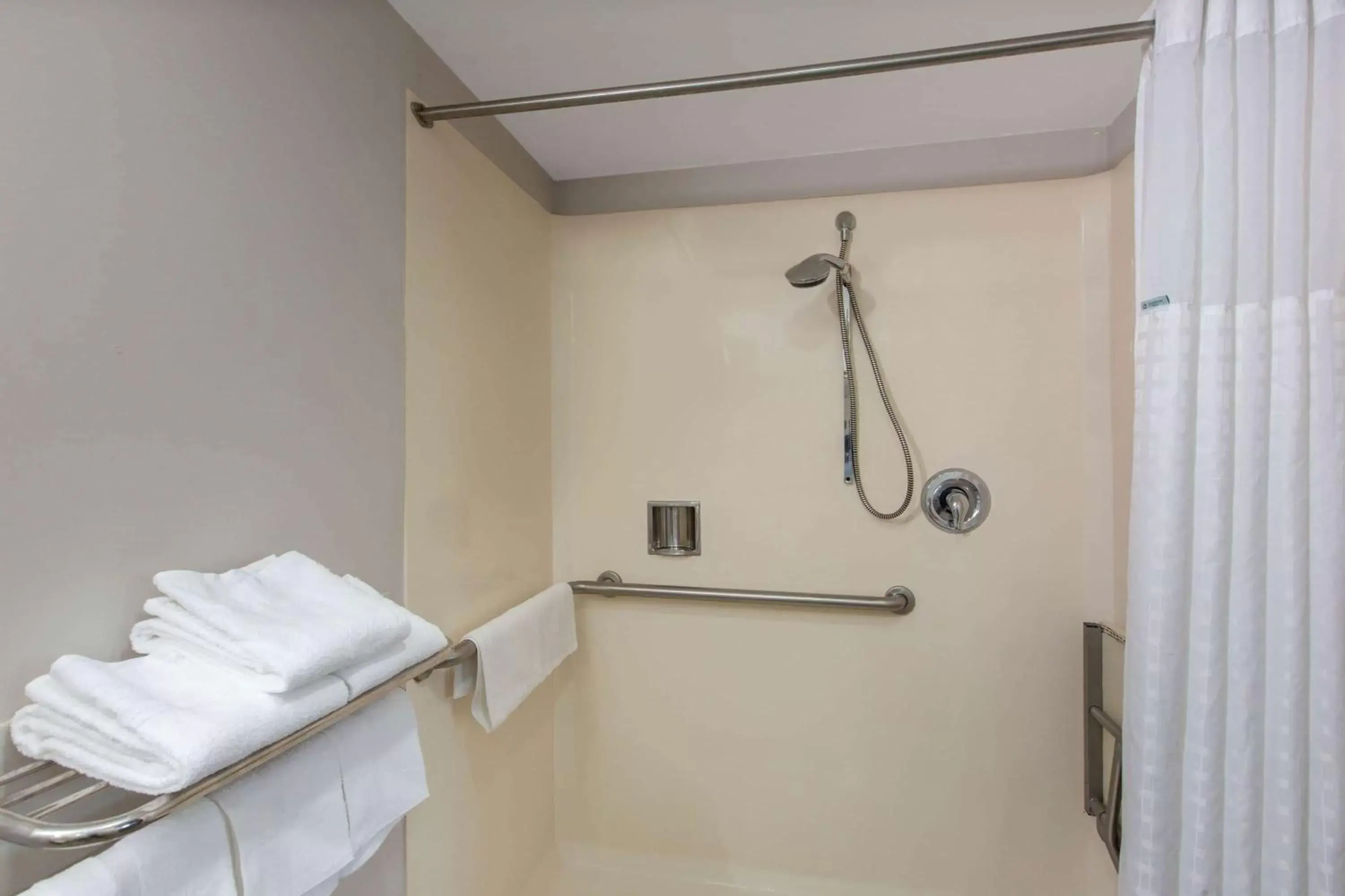 Shower, Bathroom in Days Inn by Wyndham Ukiah