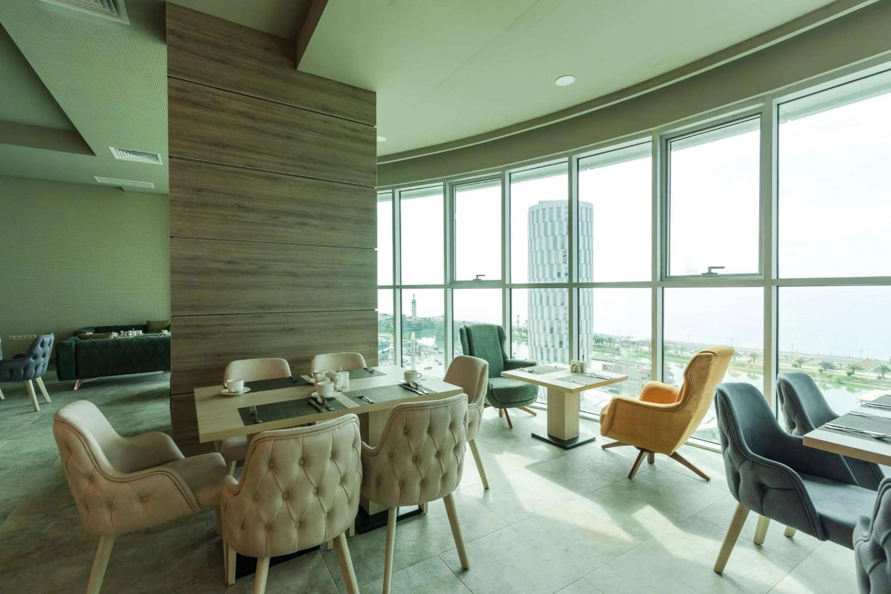 Restaurant/places to eat in Best Western Premier Batumi