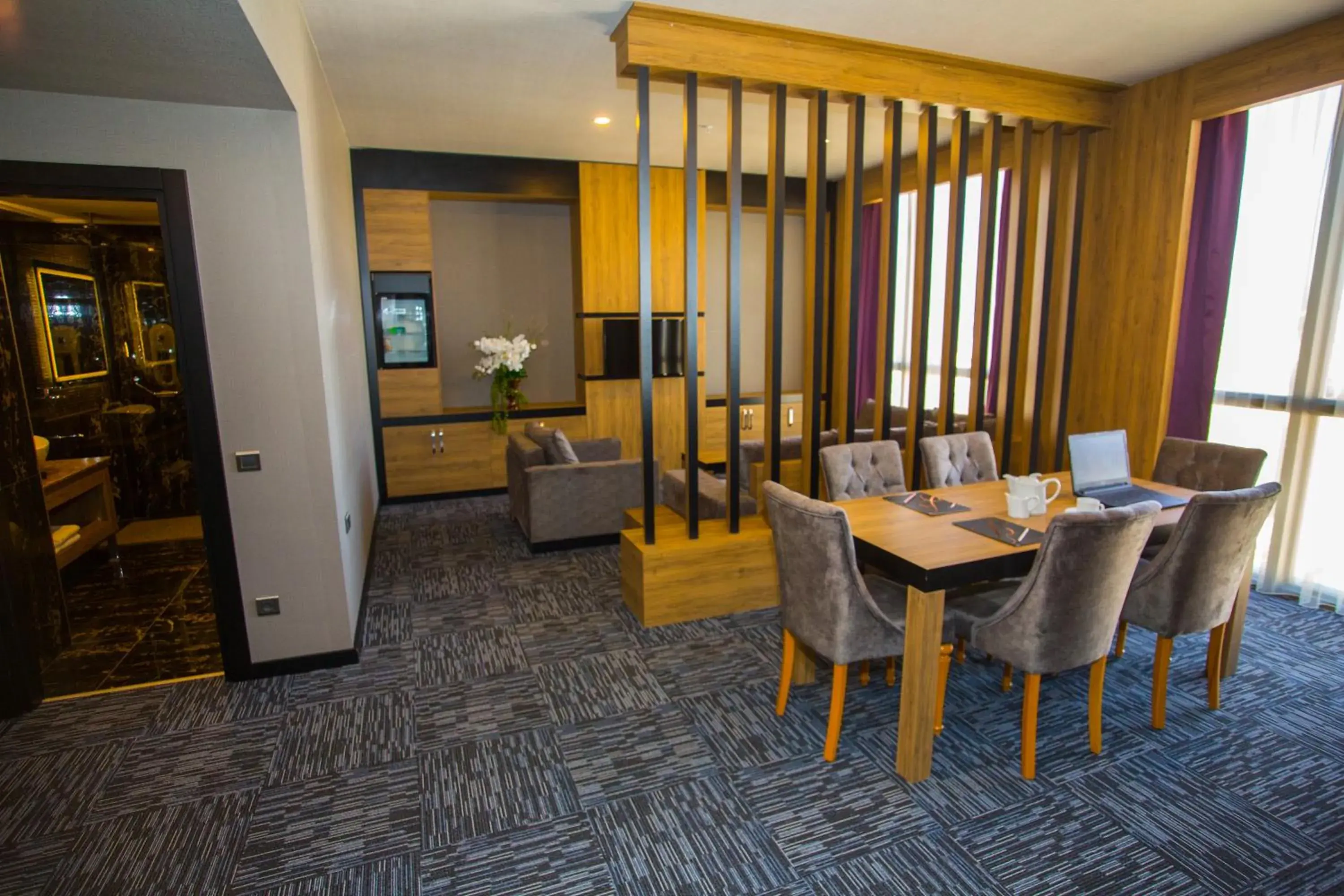 Meeting/conference room, Dining Area in Sky Business Hotel & Spa