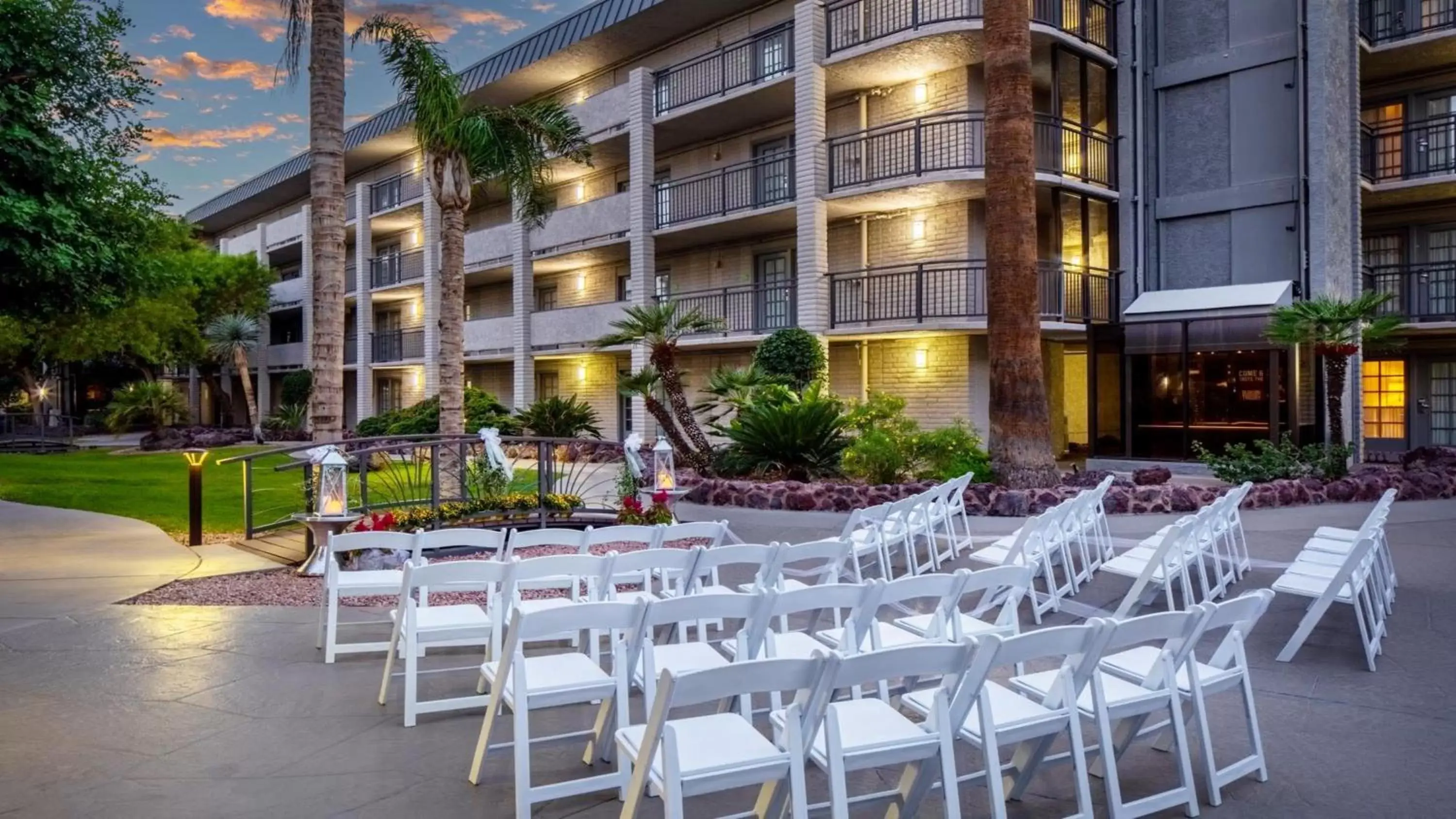 Meeting/conference room, Banquet Facilities in Holiday Inn and Suites Phoenix Airport North, an IHG Hotel