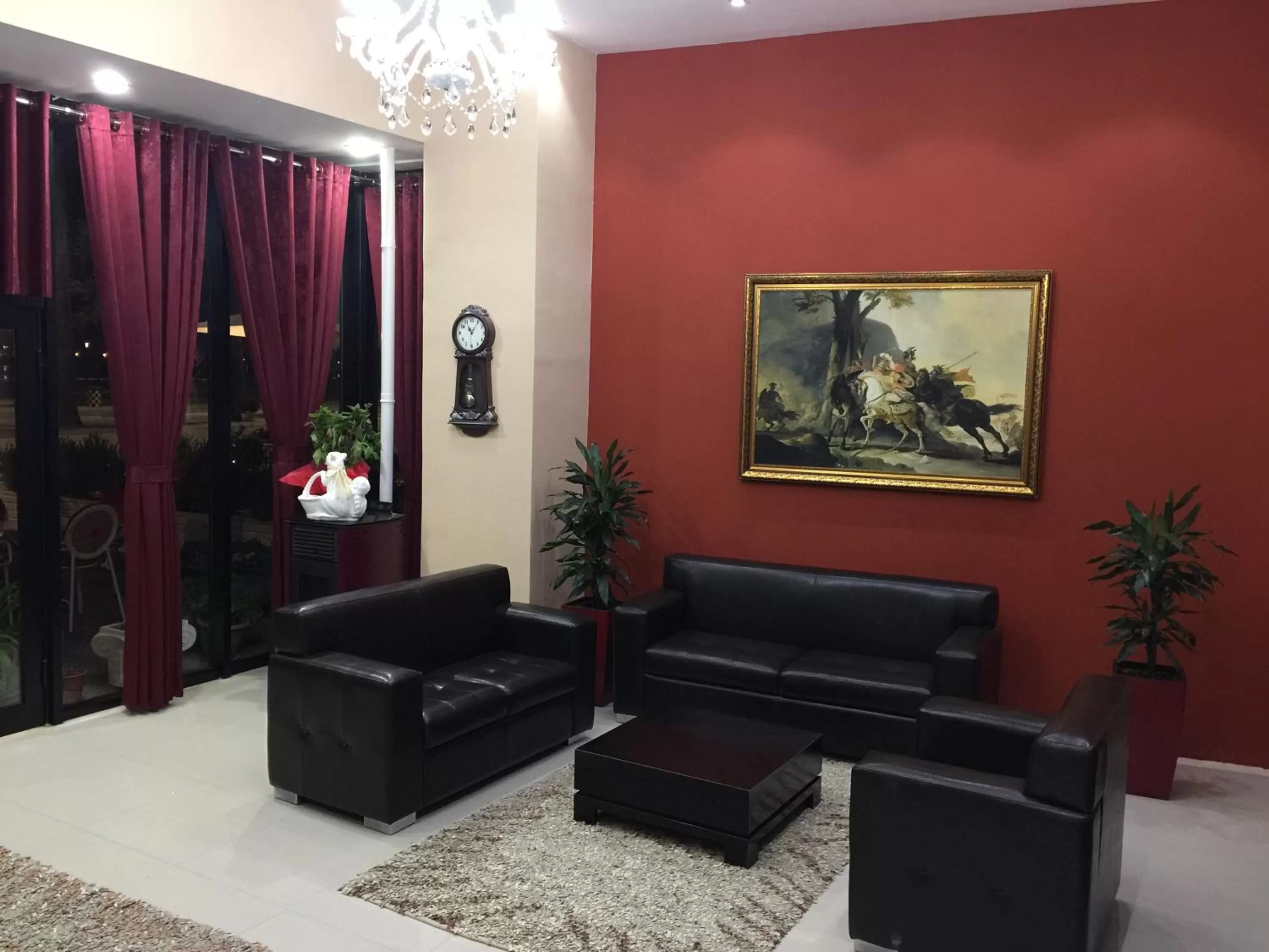 Living room in Haris Hotel