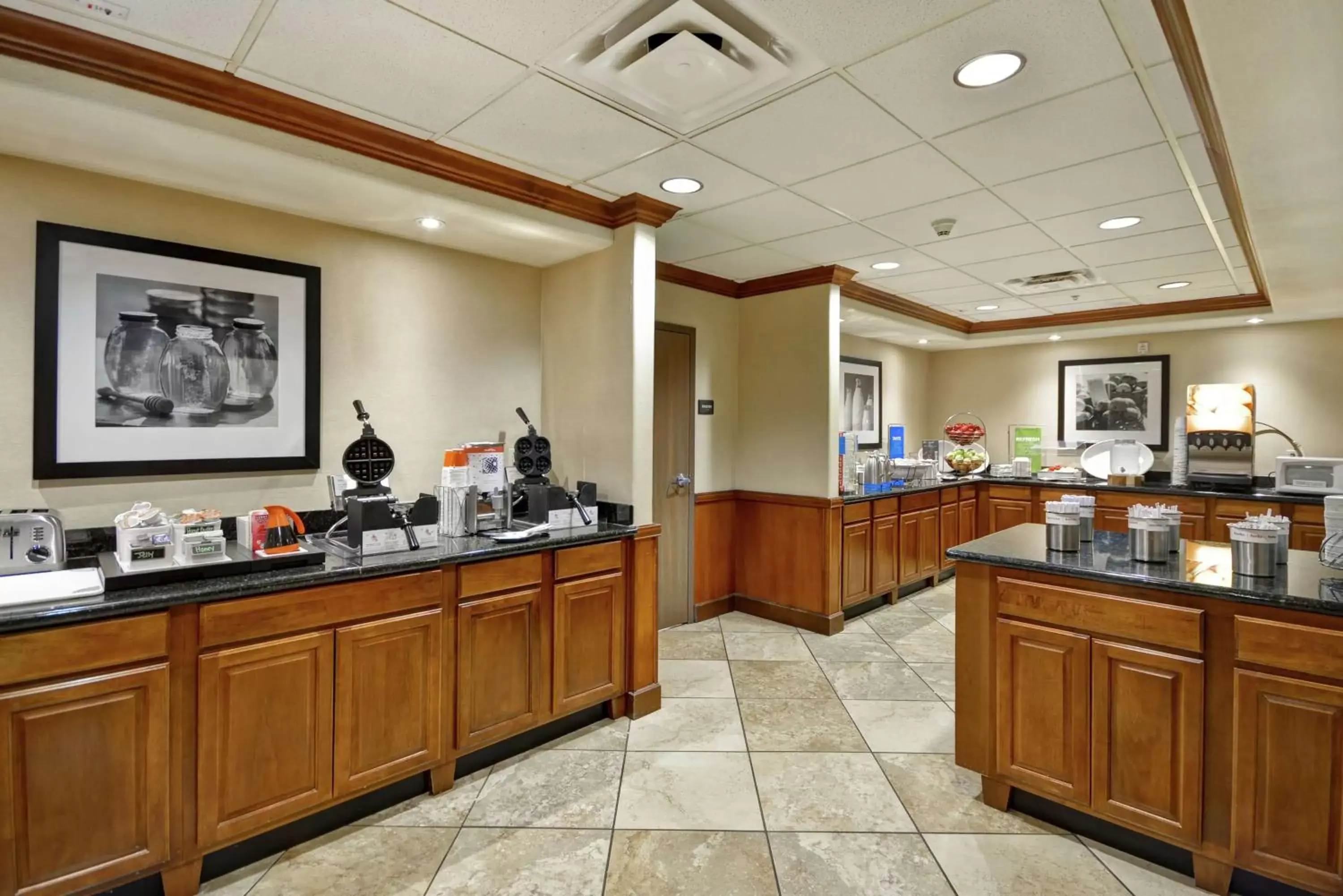 Dining area, Restaurant/Places to Eat in Hampton Inn & Suites Yuma