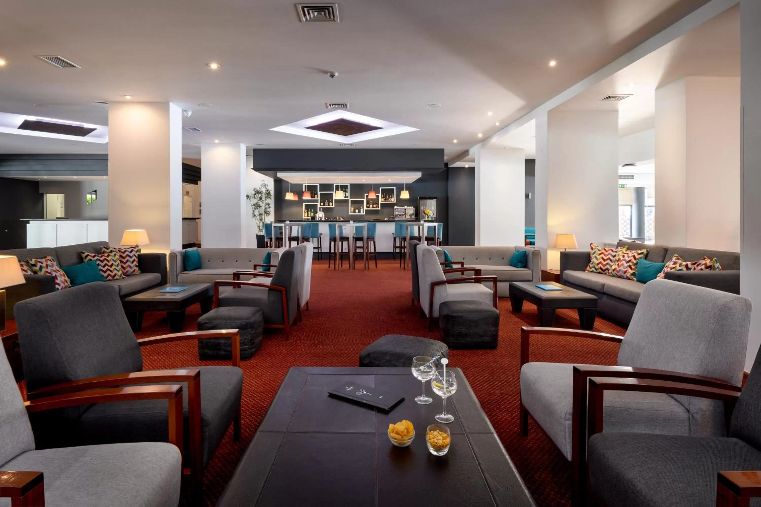 Lounge or bar in Hotel Pestana Cascais Ocean & Conference Aparthotel
