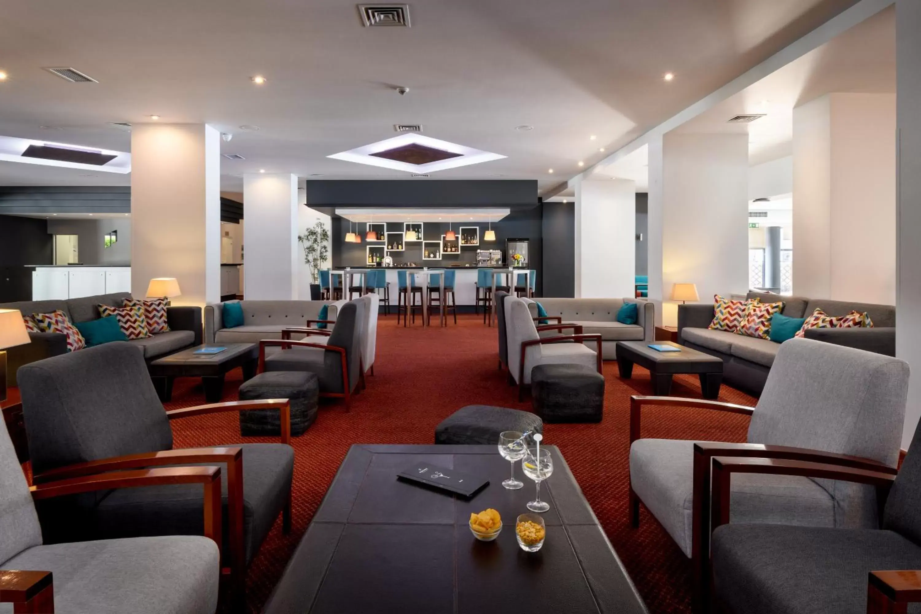 Lounge or bar, Restaurant/Places to Eat in Hotel Pestana Cascais Ocean & Conference Aparthotel