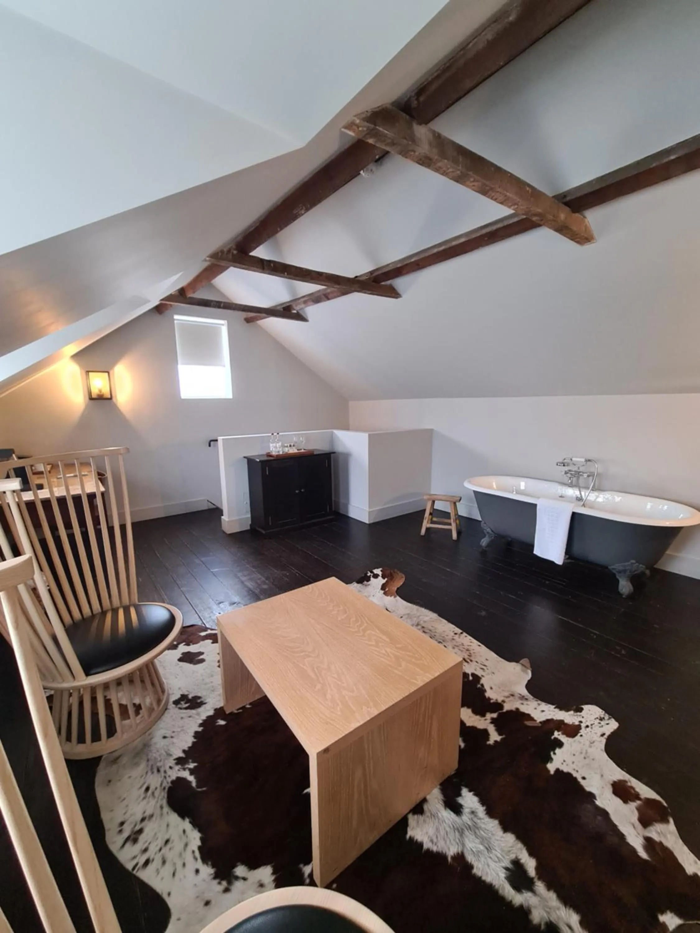 Bedroom in The Crown