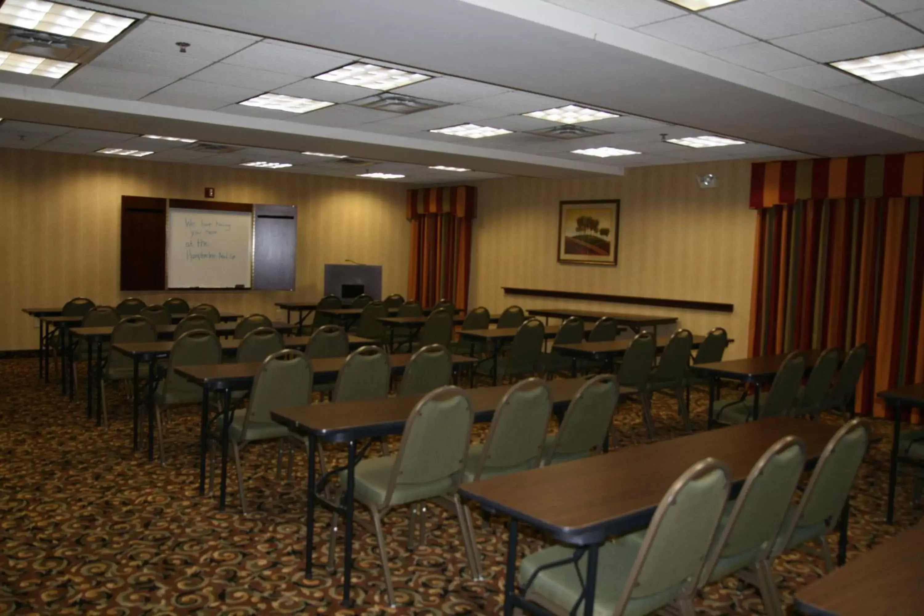 Meeting/conference room in Hampton Inn Adel
