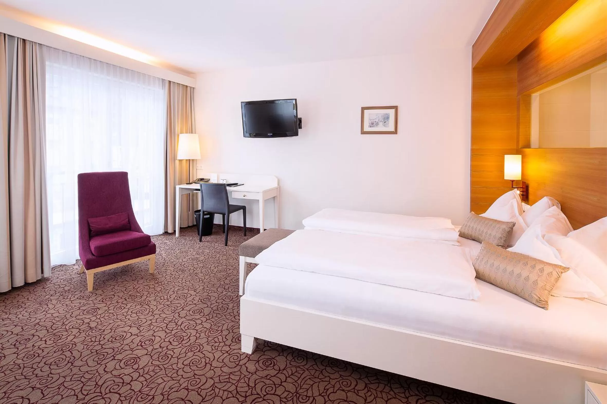 Day, Bed in Alpenrose Kufstein