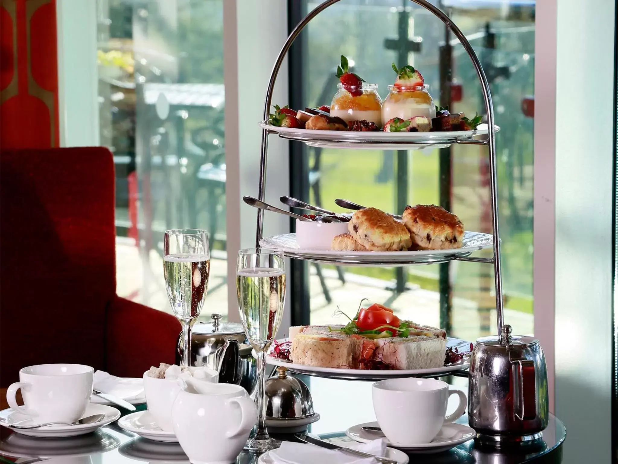 Food and drinks in Macdonald Portal Hotel, Spa & Golf Resort Food and drinks in Macdonald Portal Hotel, Spa & Golf Resort