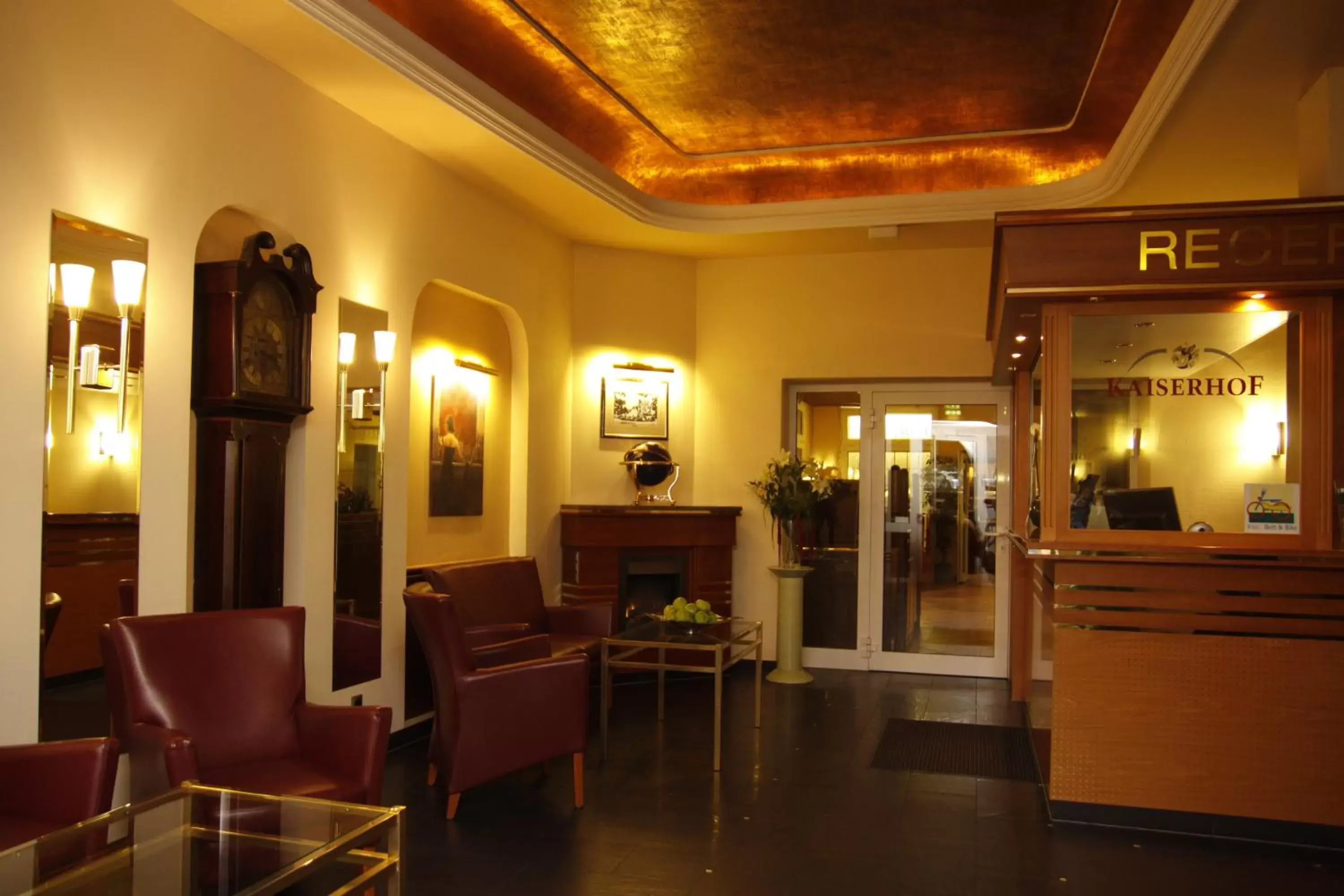 Lobby or reception in Hotel Kaiserhof Wesel Lobby or reception in Hotel Kaiserhof Wesel