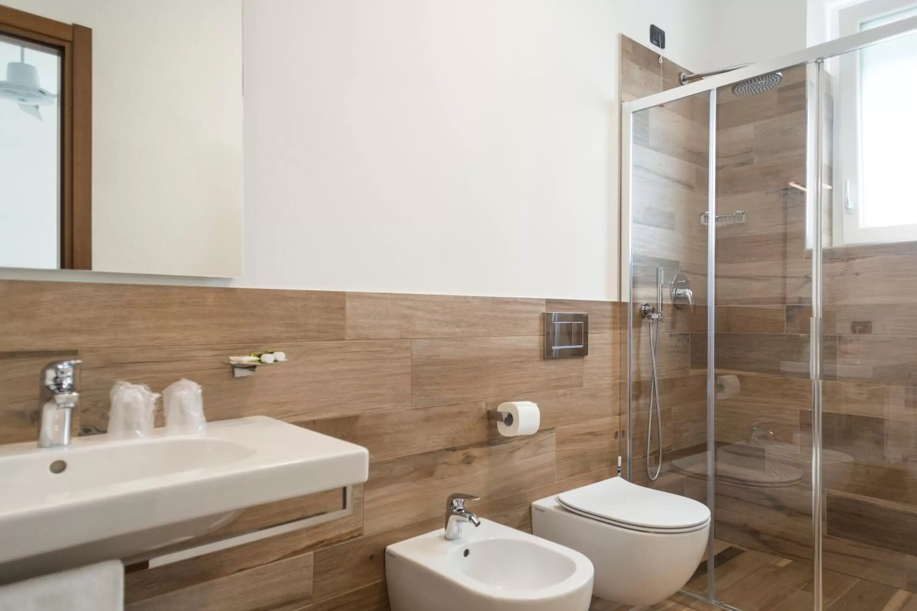 Bathroom in Hotel Baia di Paré