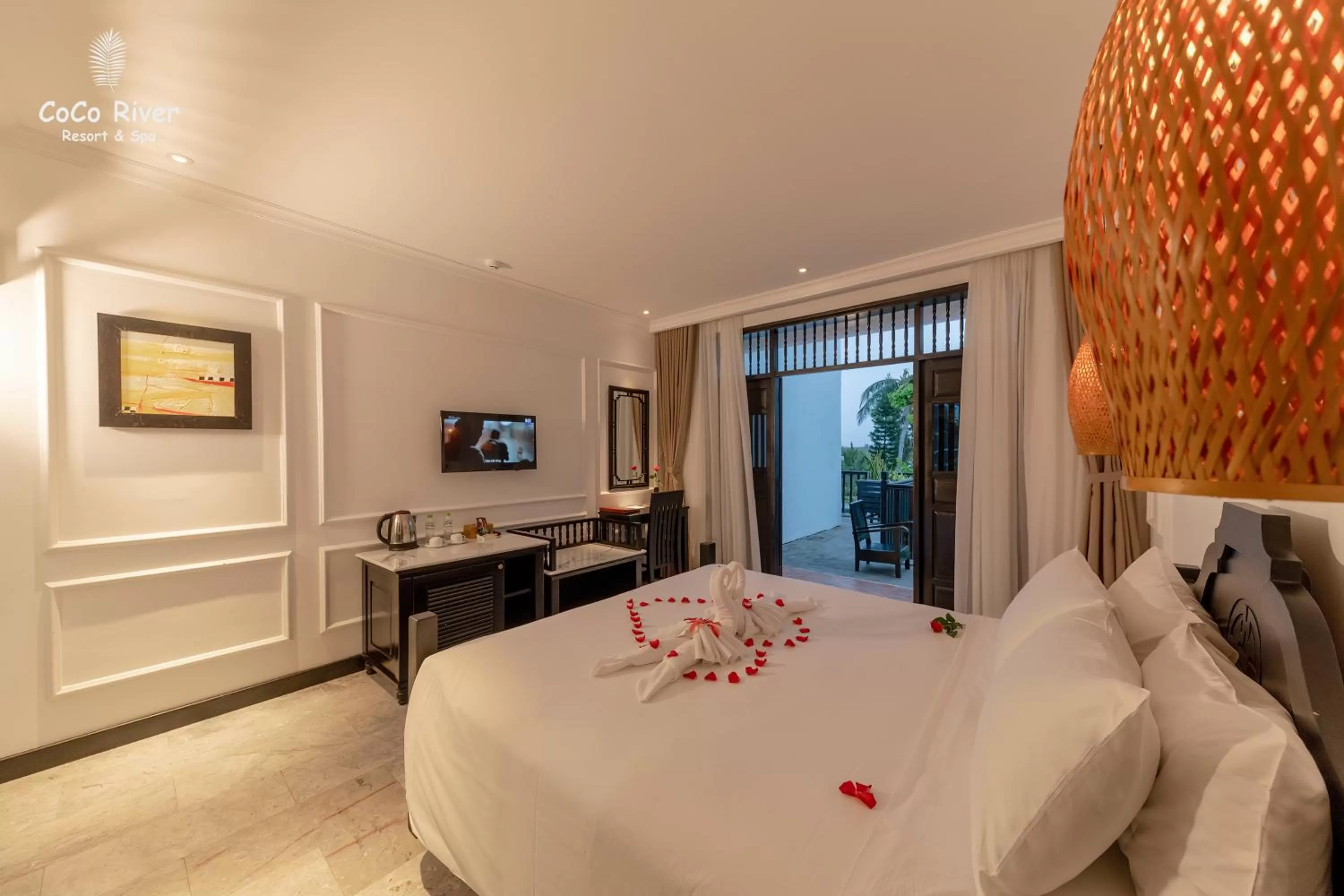 Bed in Hoi An Coco River Resort & Spa