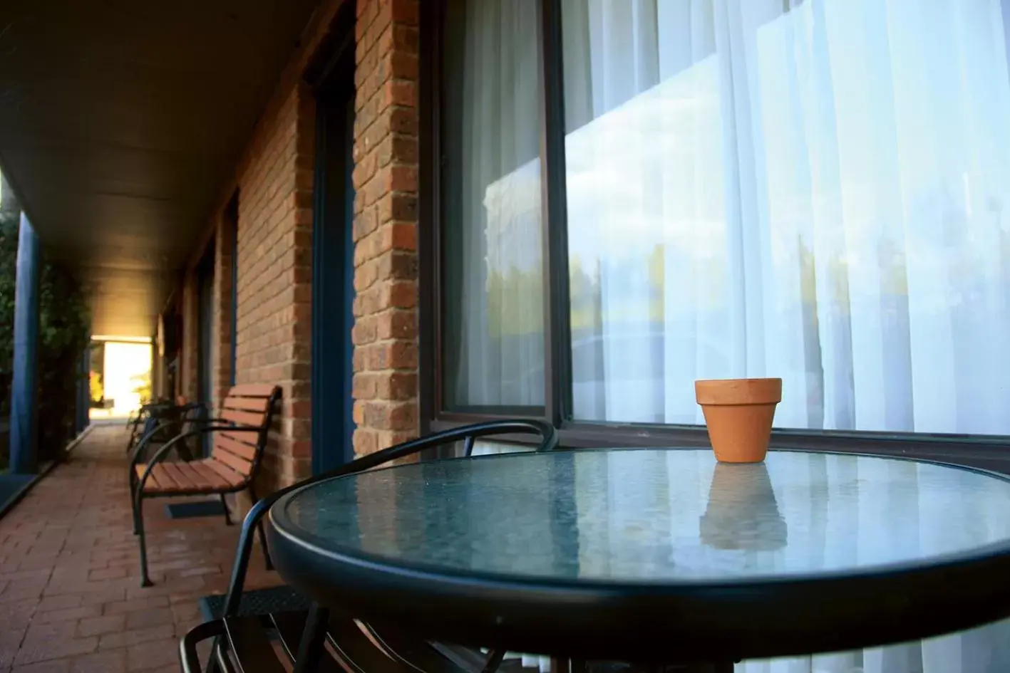 Seating area in Admiral Motor Inn