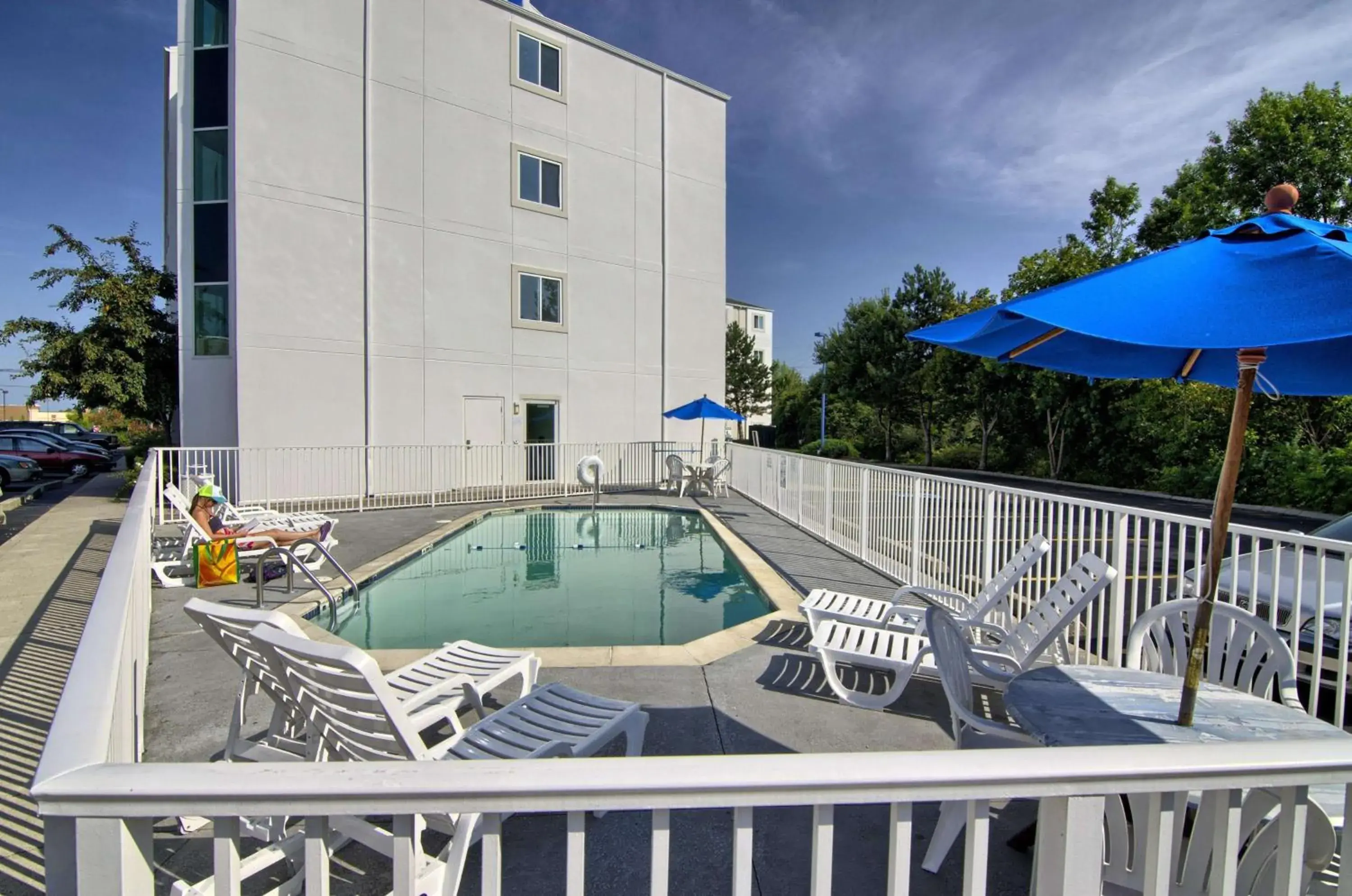 Day, Swimming Pool in Motel 6-Portsmouth, NH