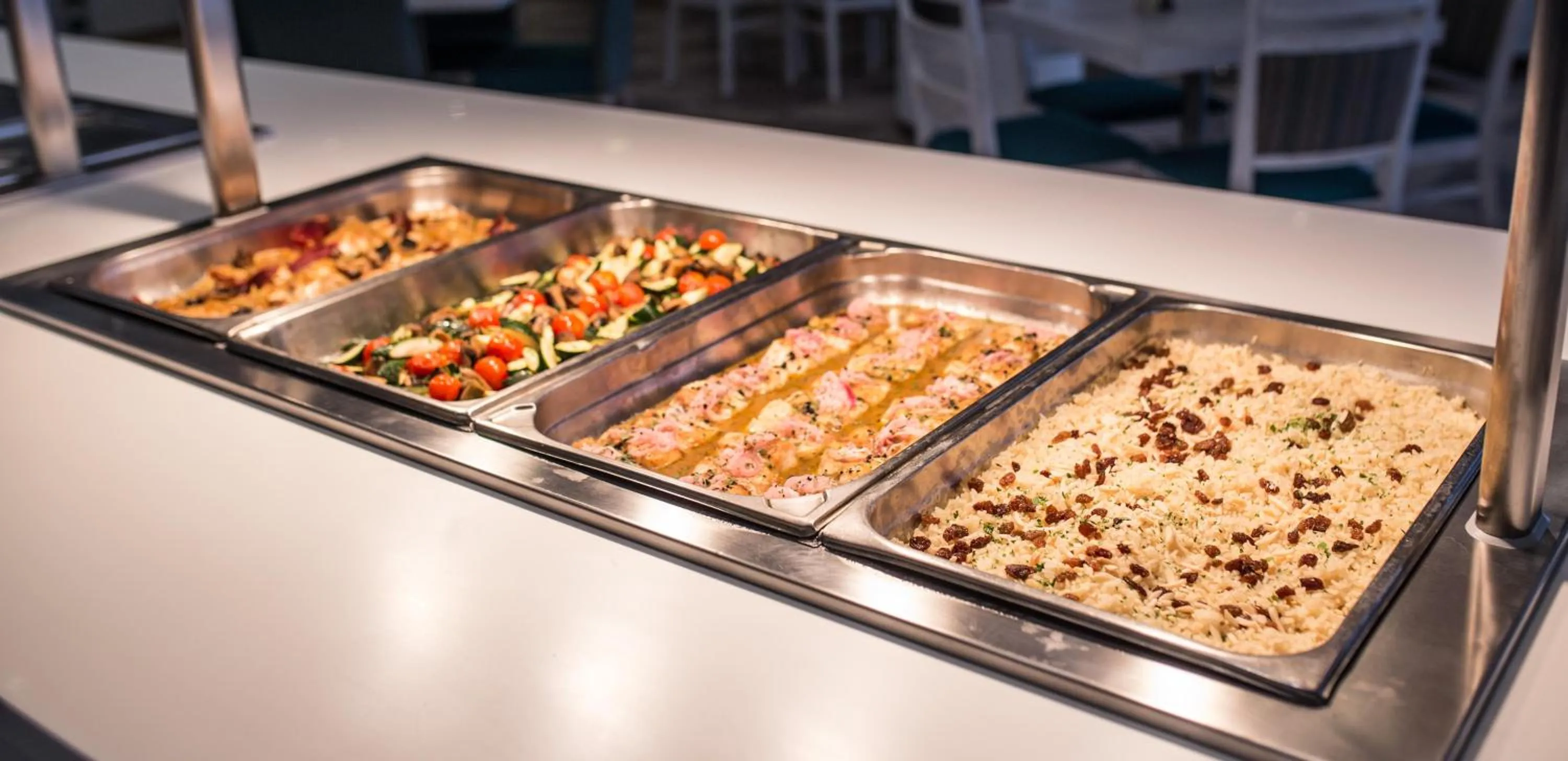 Restaurant/places to eat in The Views Oasis