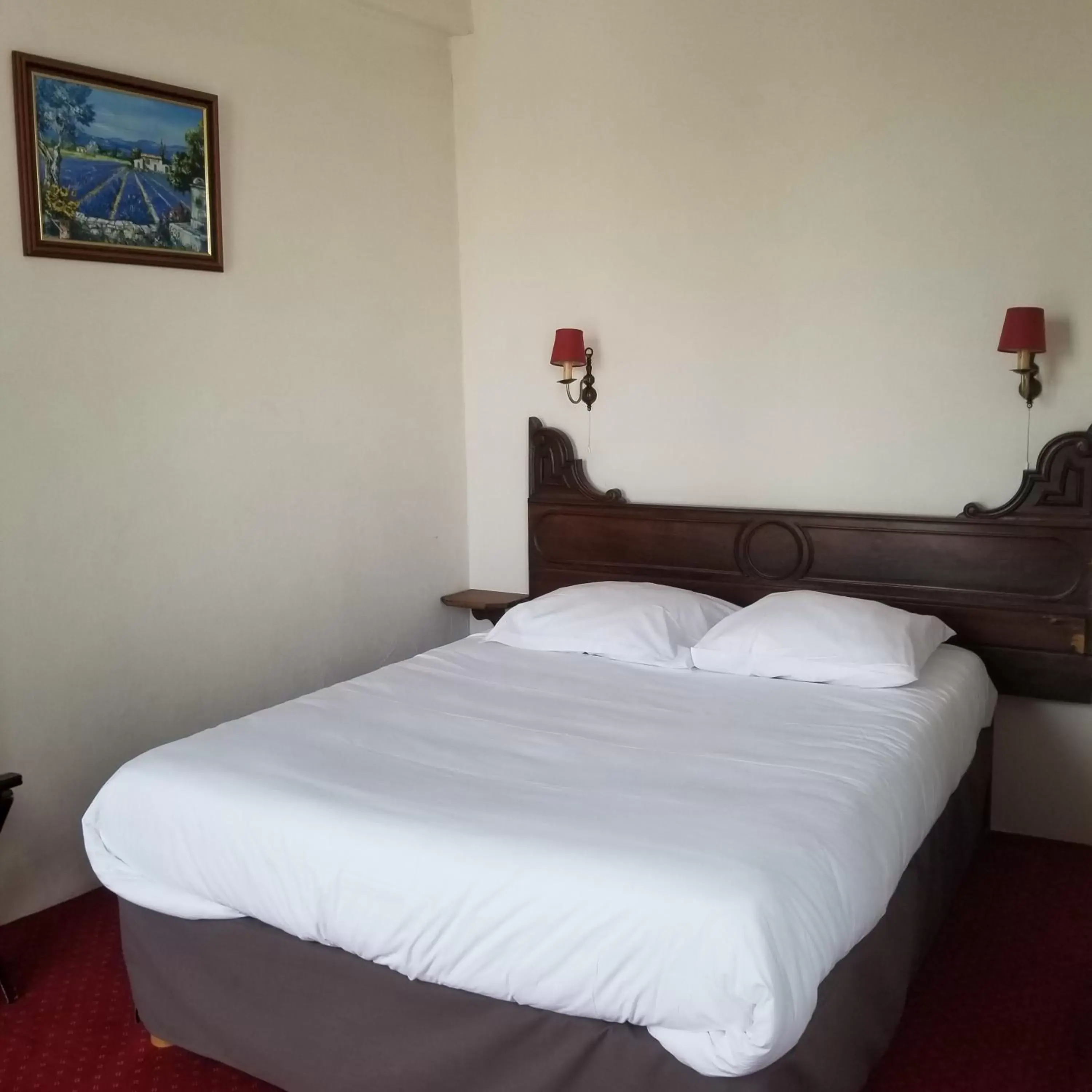 Bedroom, Bed in L'Hôtel du Terreau Logis de France