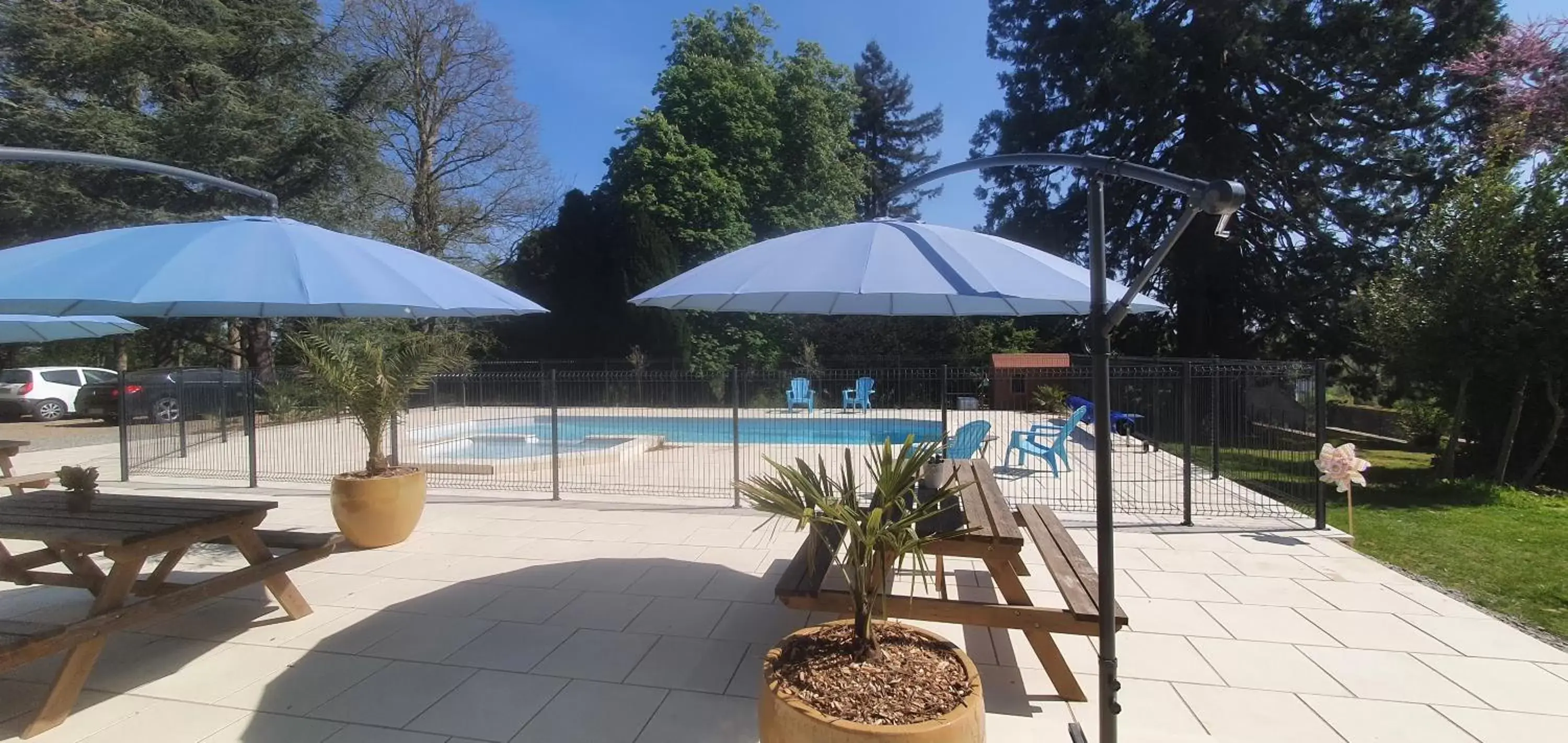 Swimming Pool in Cosy Er Lann Chambres d'Hôtes