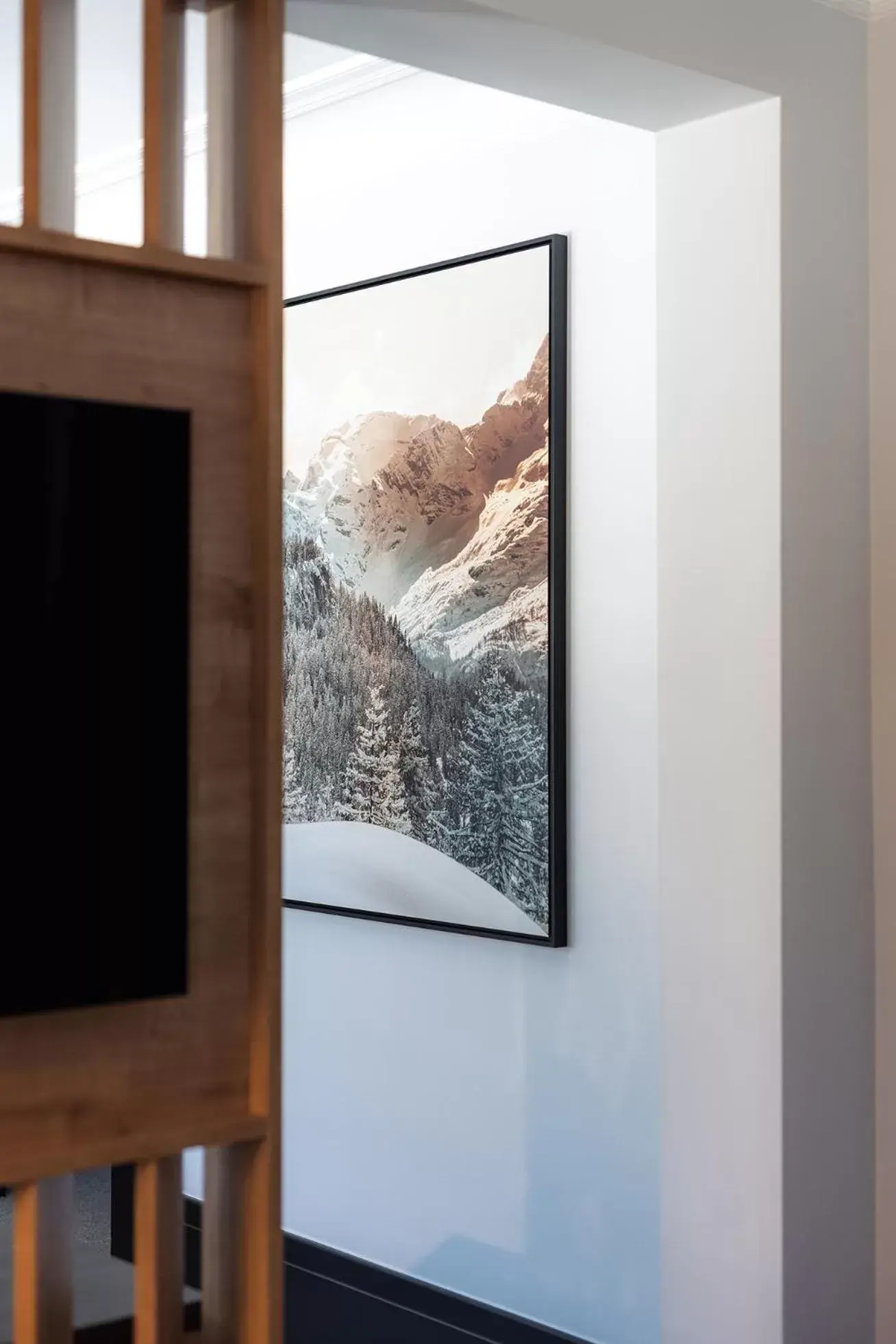 Living room, TV/Entertainment Center in Villars Palace