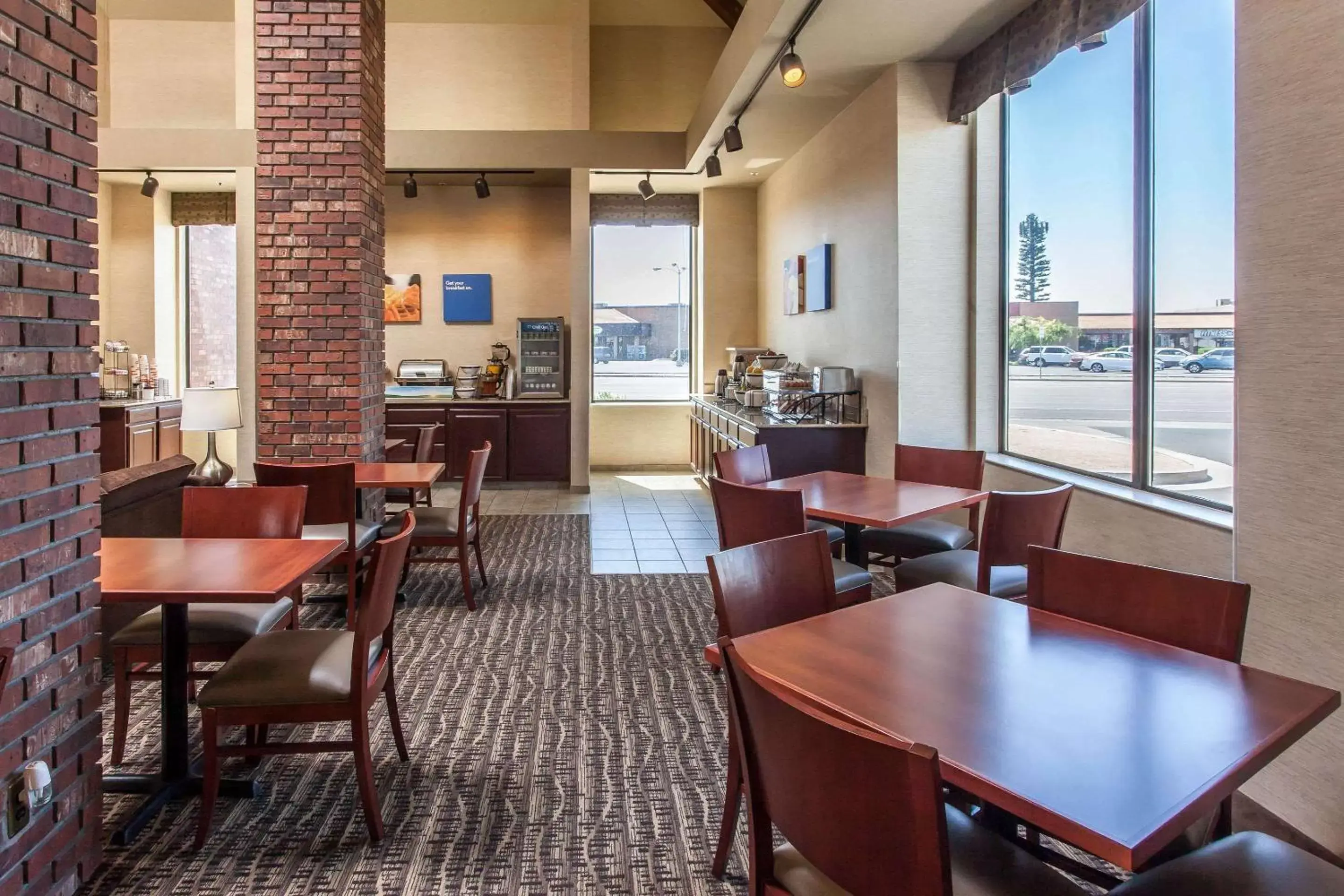 Restaurant/Places to Eat in Comfort Inn & Suites Near Fallon Naval Air Station