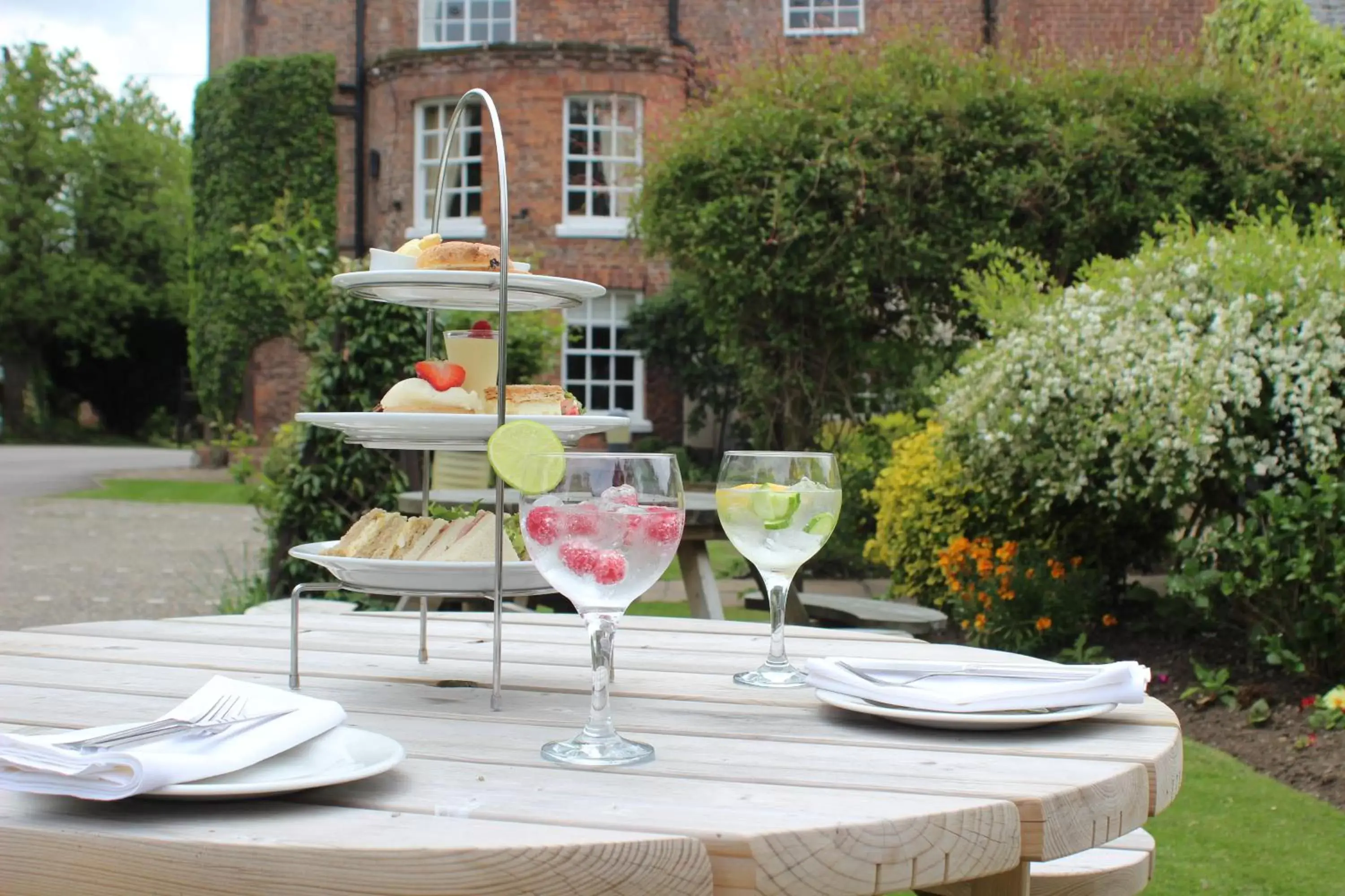 Garden in Rossett Hall Hotel