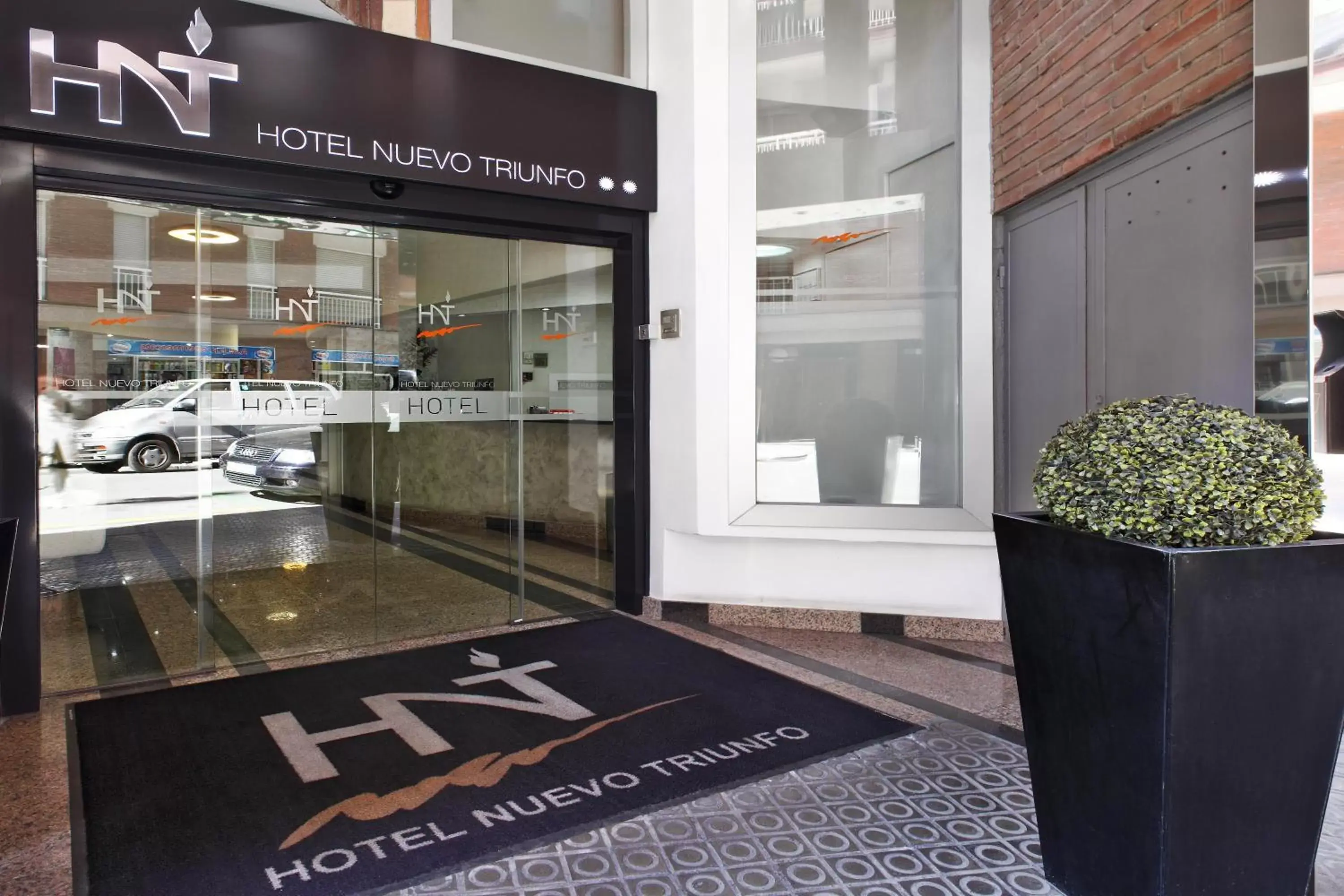Lobby or reception, Property Logo/Sign in Hotel Nuevo Triunfo