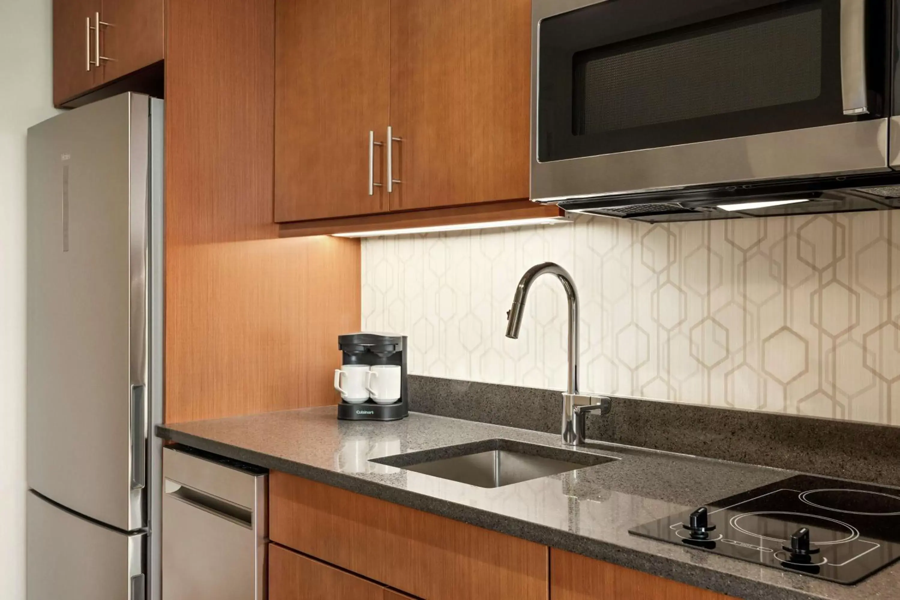 Kitchen or kitchenette, Kitchen/Kitchenette in Homewood Suites By Hilton Wilmington Downtown