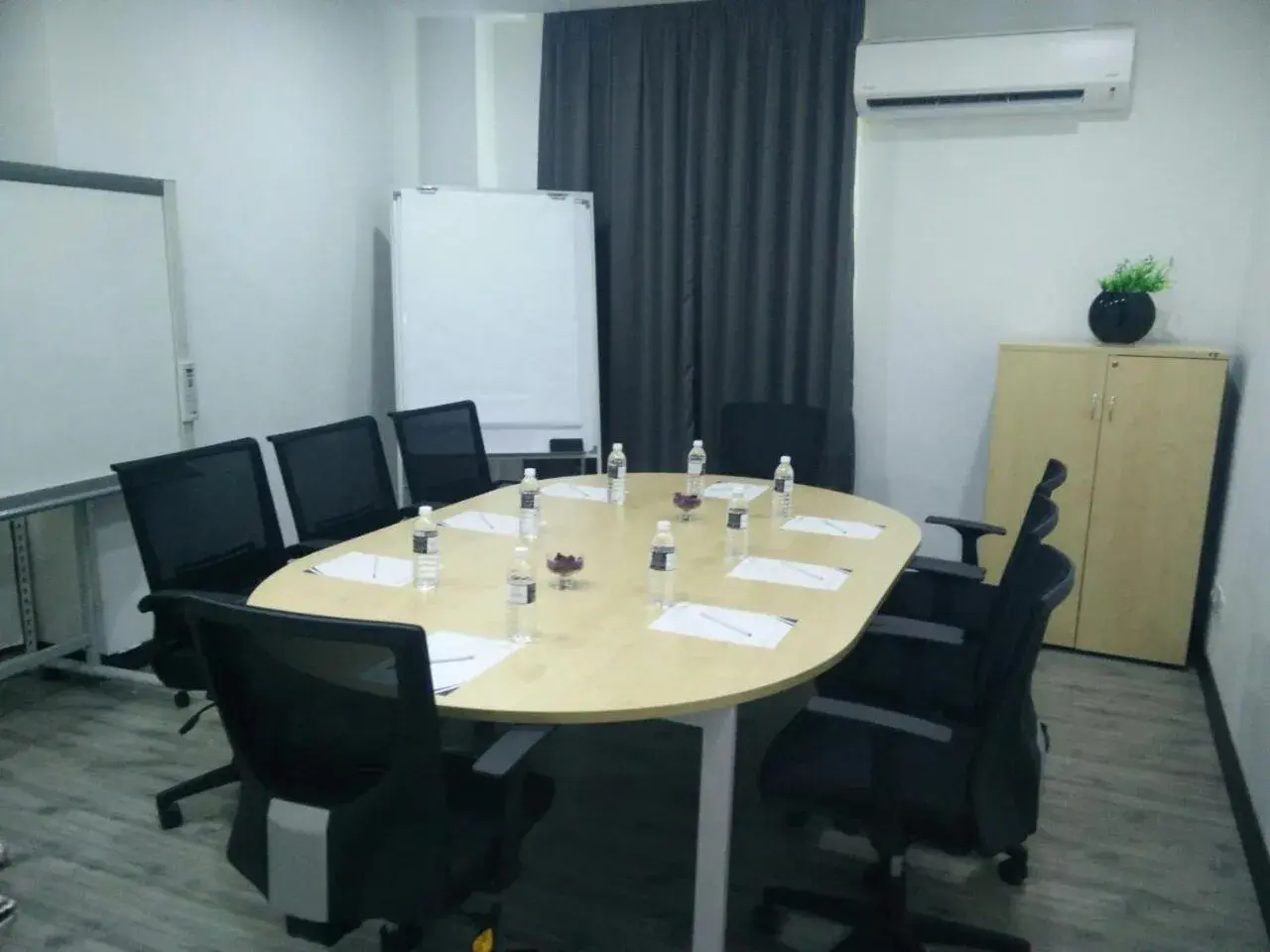 Business facilities in The Leverage Business hotel (Skudai)