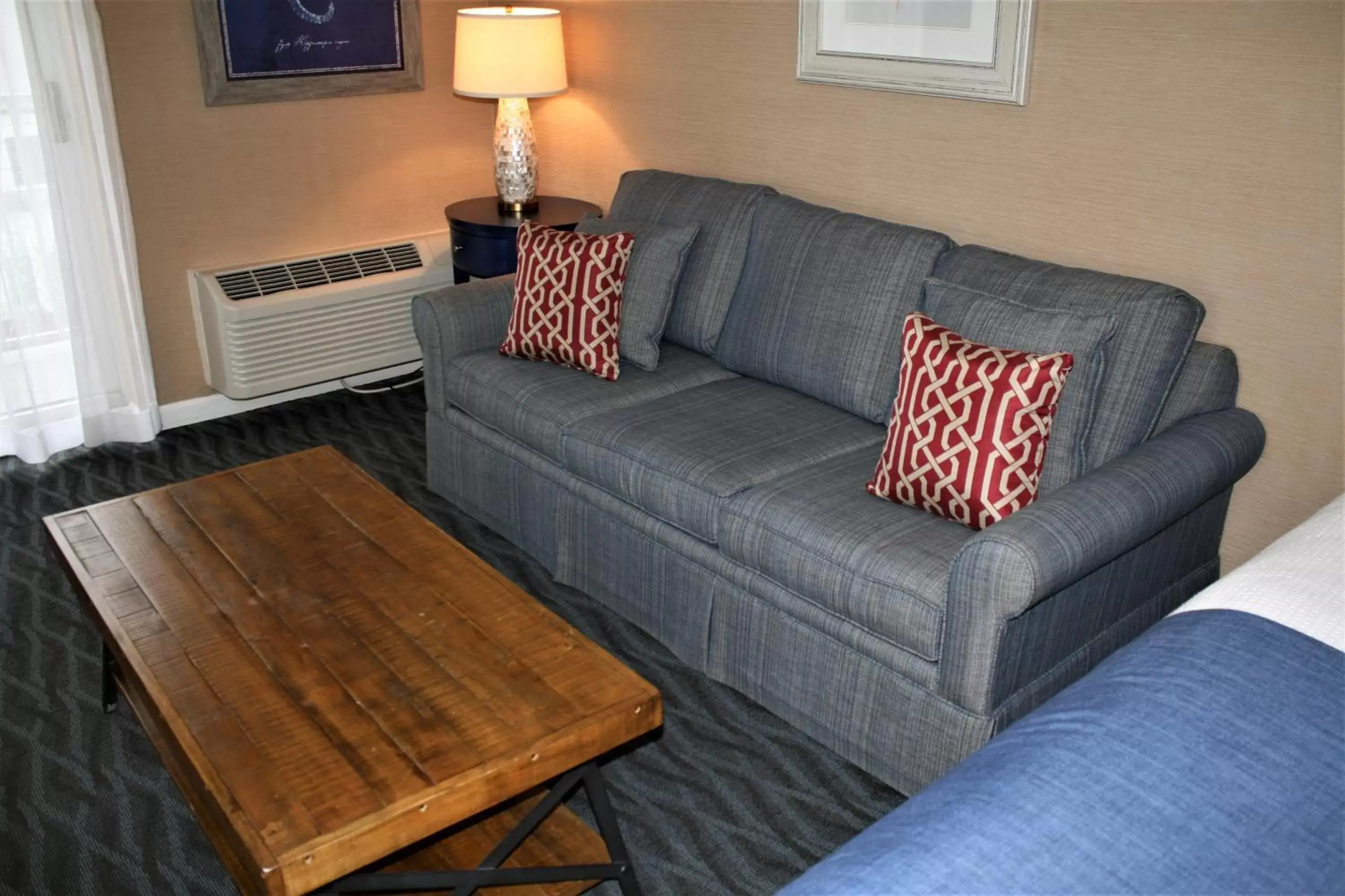 Seating Area in Avenue Inn & Spa