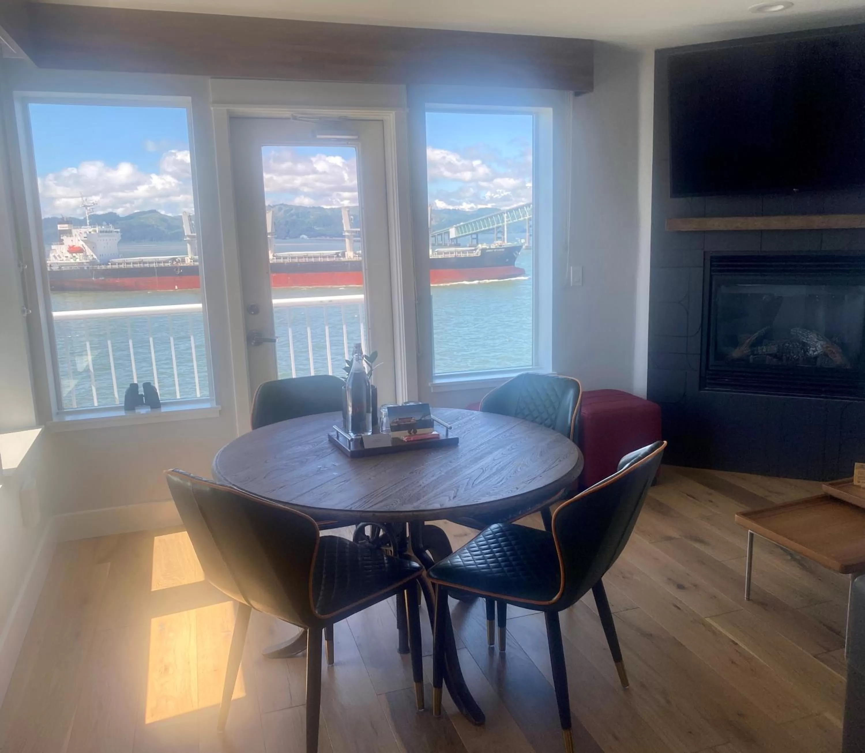 Living room in Cannery Pier Hotel & Spa