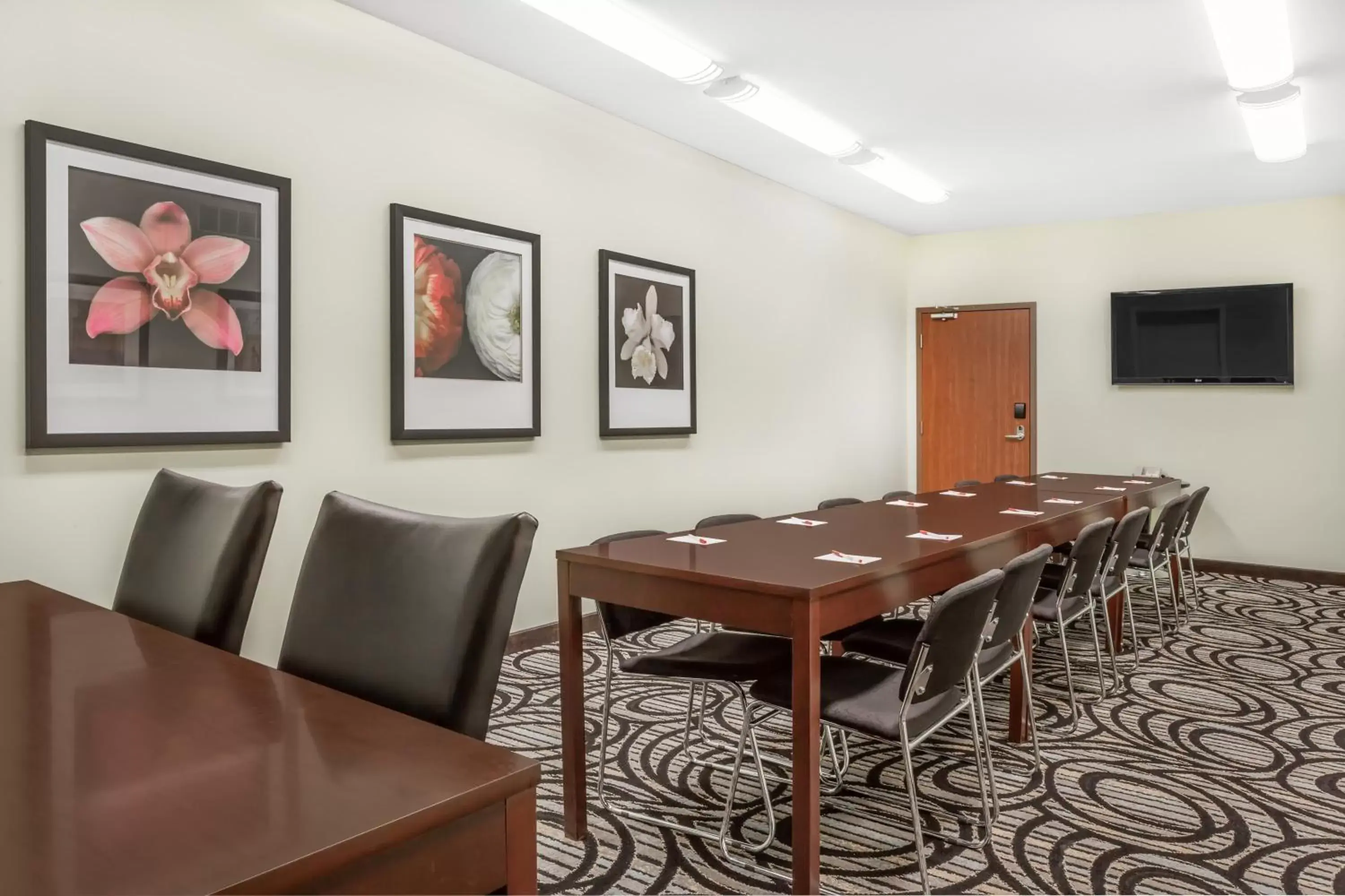 Meeting/conference room in Ramada by Wyndham Carlyle