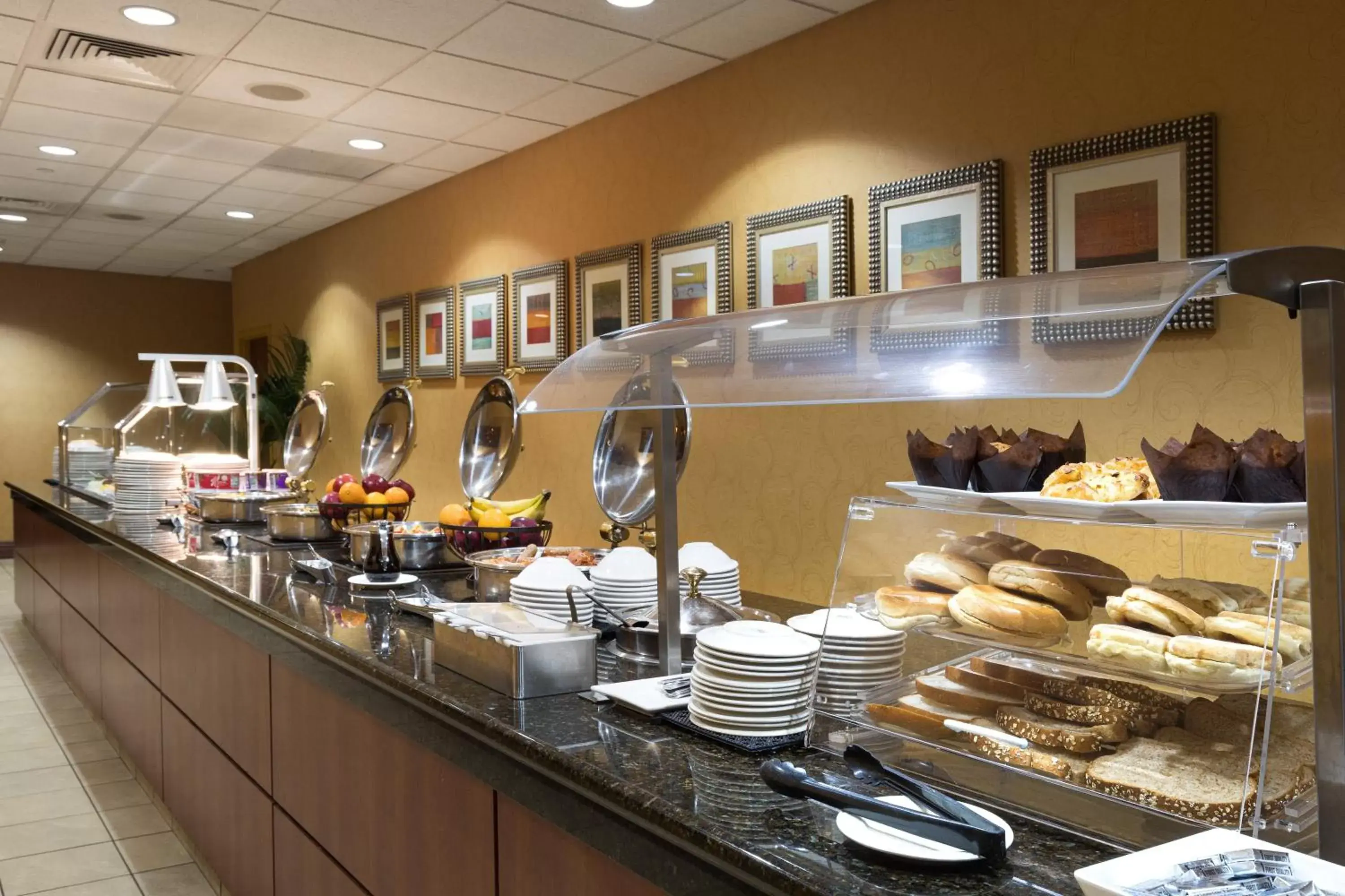 Breakfast, Food in Holiday Inn Sacramento Downtown-Arena, an IHG Hotel