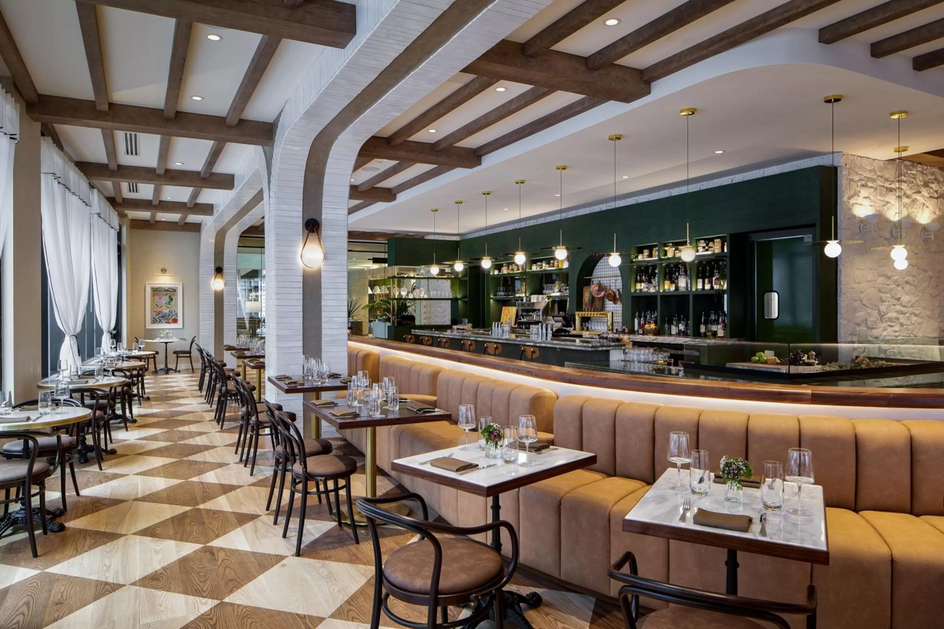 Restaurant/places to eat in Le Meridien Salt Lake City Downtown