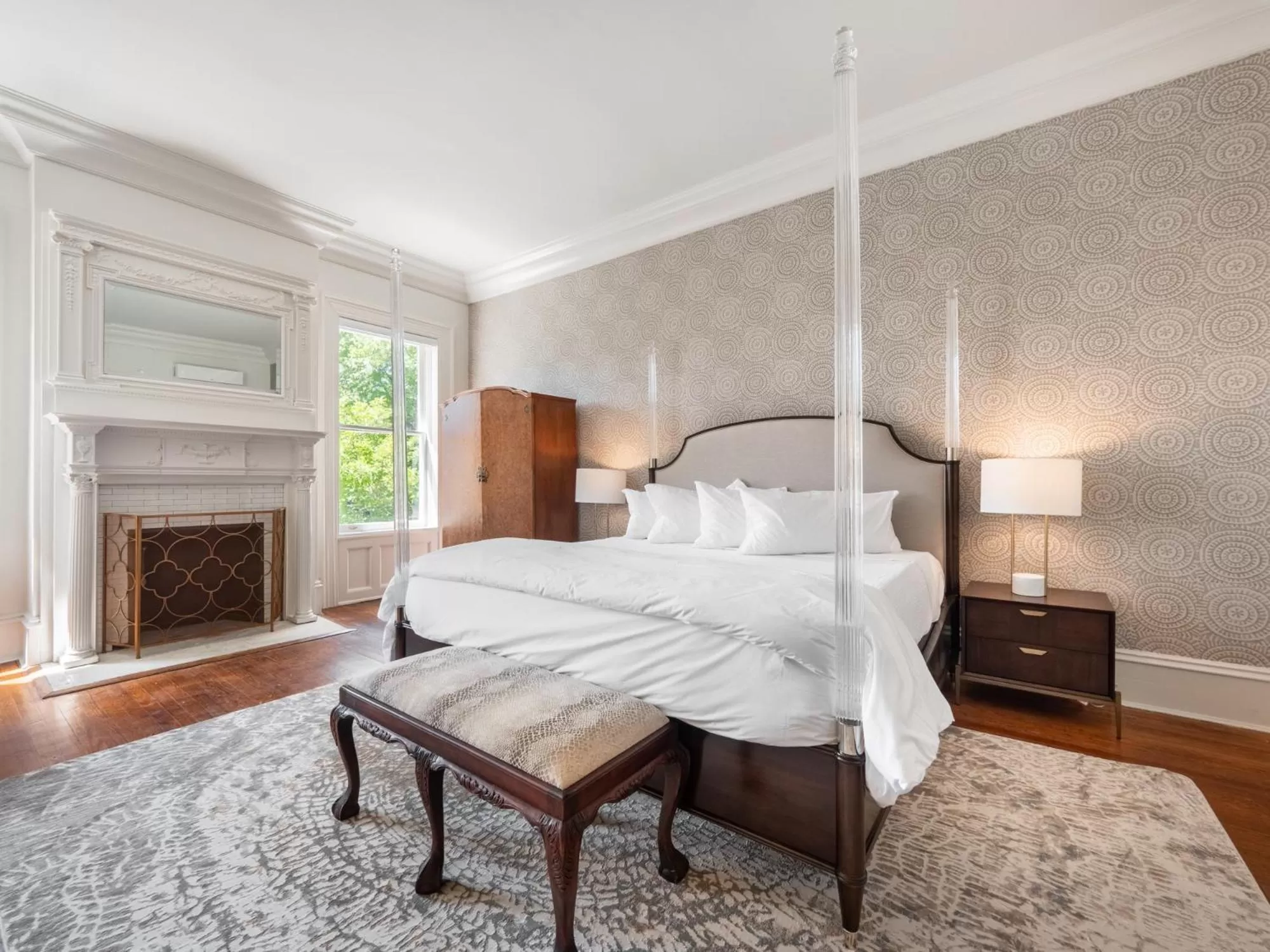 Bed in Graystone Inn