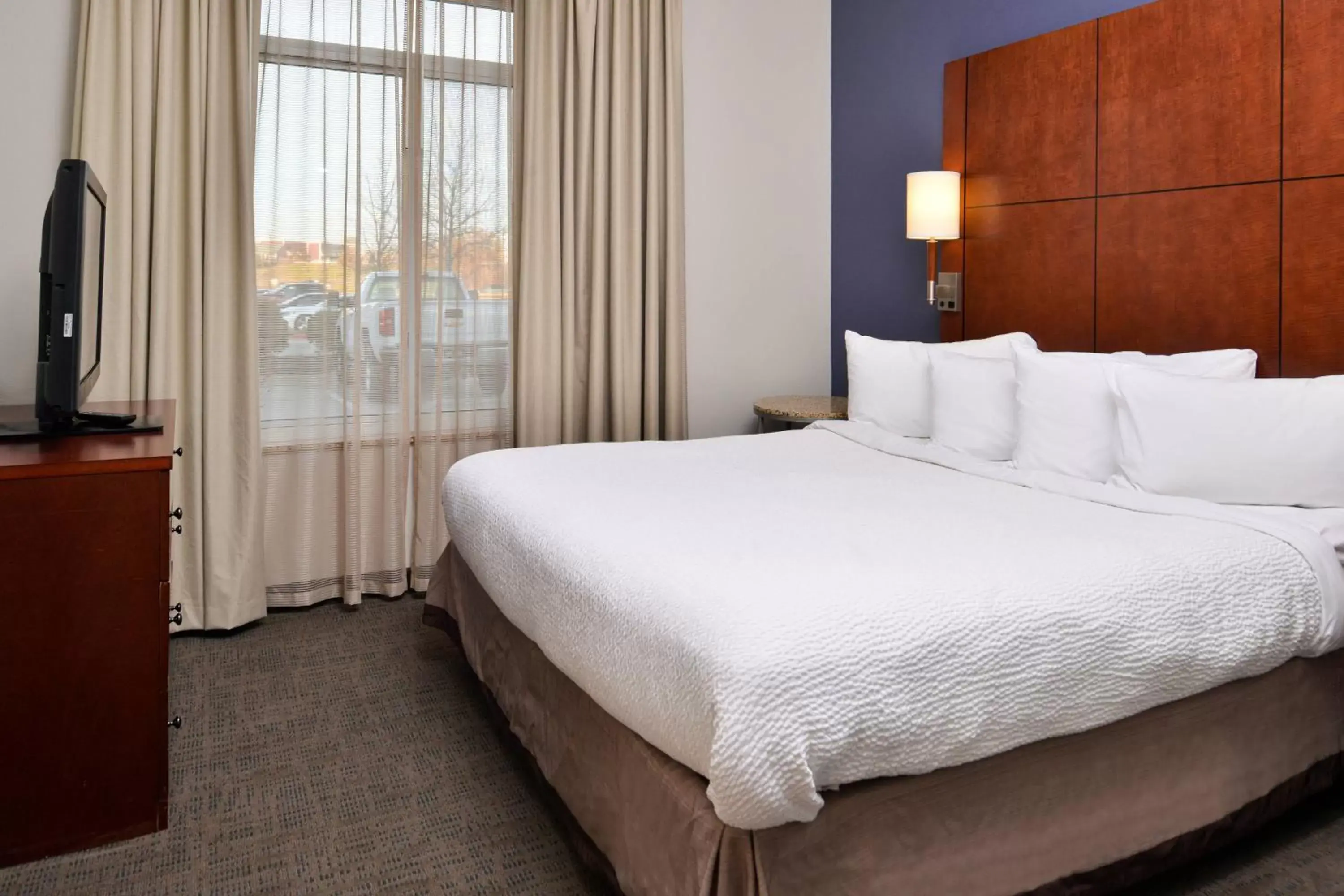 Bedroom, Bed in Residence Inn by Marriott Coralville